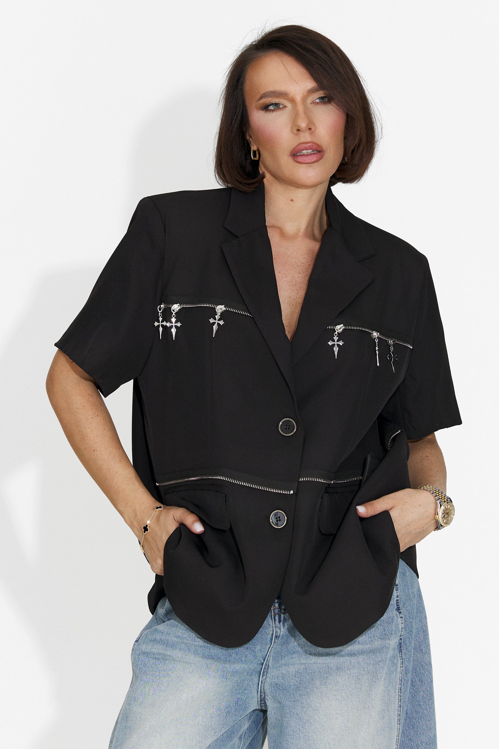 Elegante Blazer Nero da Donna di Gate Bogas