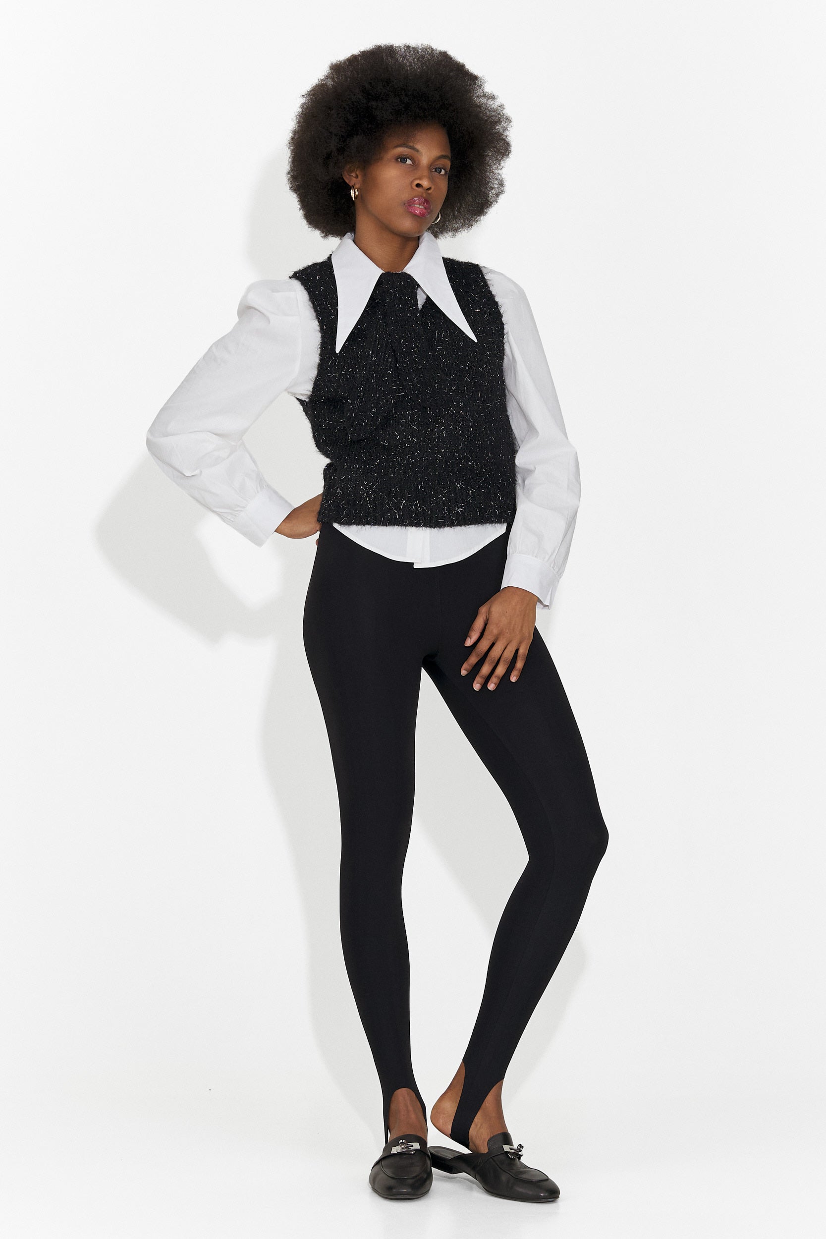 Set 3 pezzi camicia + gilet + cravatta nera Izaura Bogas