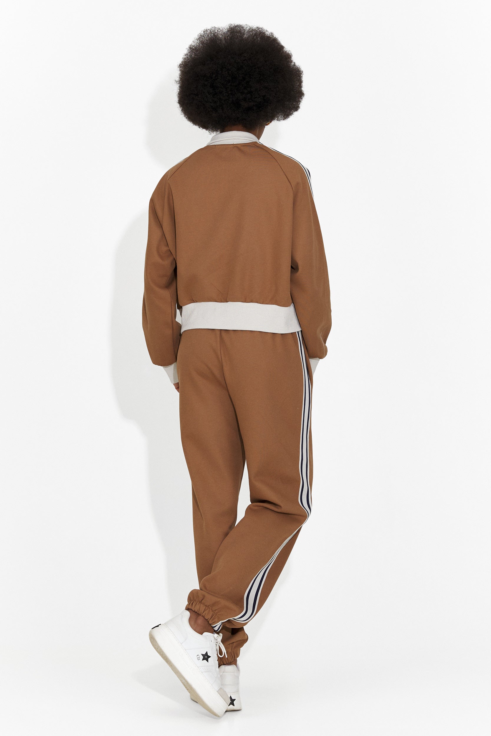 Casuale tuta da allenamento marrone Taisha Bogas per donne