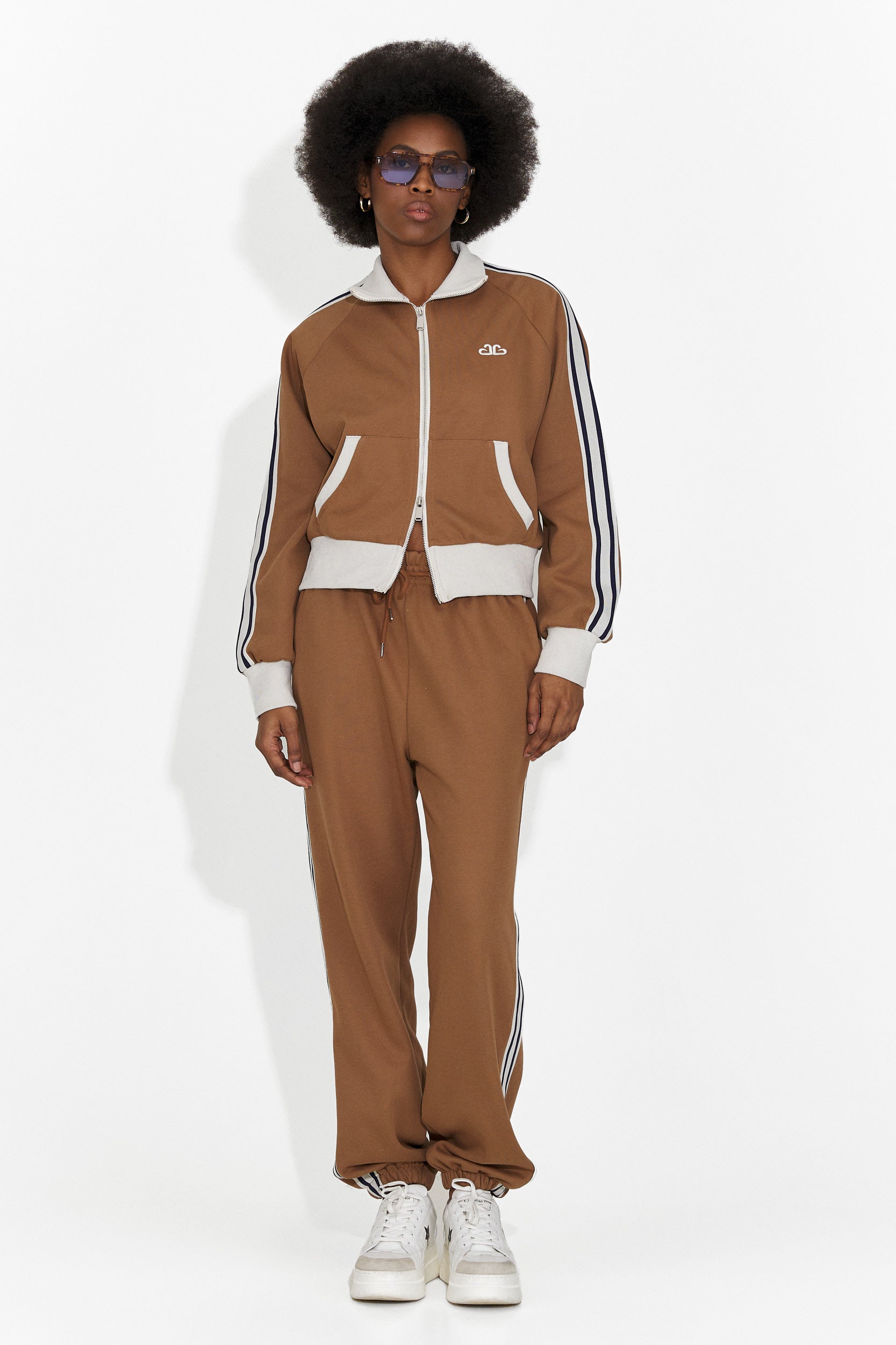 Casuale tuta da allenamento marrone Taisha Bogas per donne