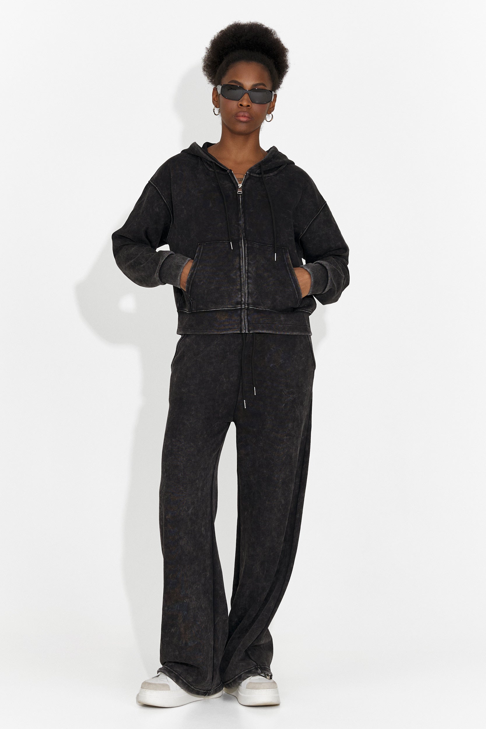 Tuta da Allenamento Casual Nera da Donna di Jiustina Bogas