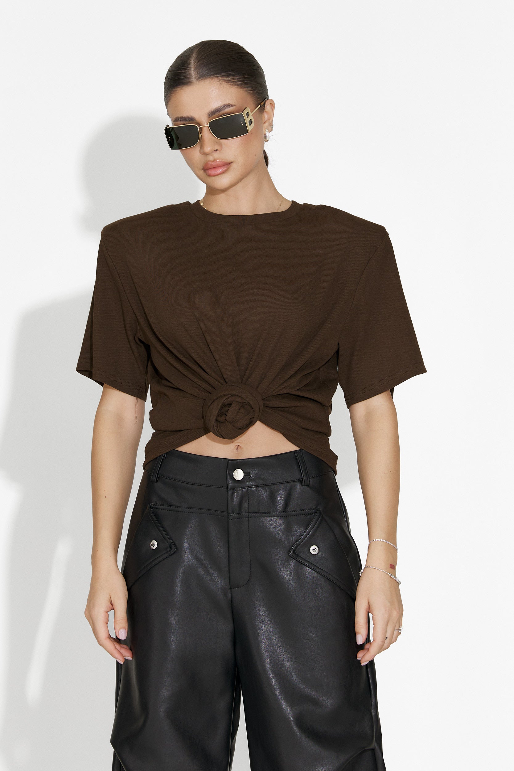 Norelia Bogas T-shirt Casual Marrone per Donne