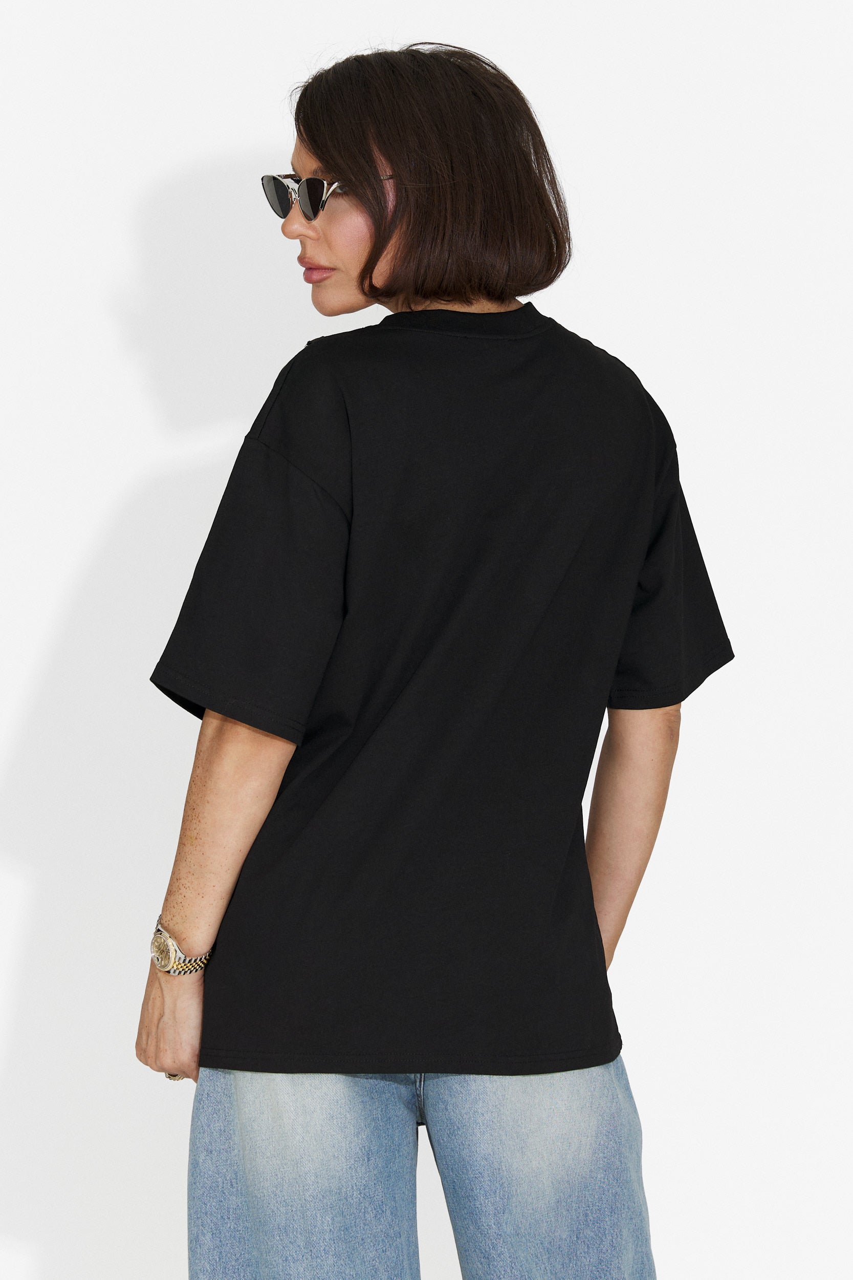 Casuale t-shirt nera con ruches per signore di Bogas