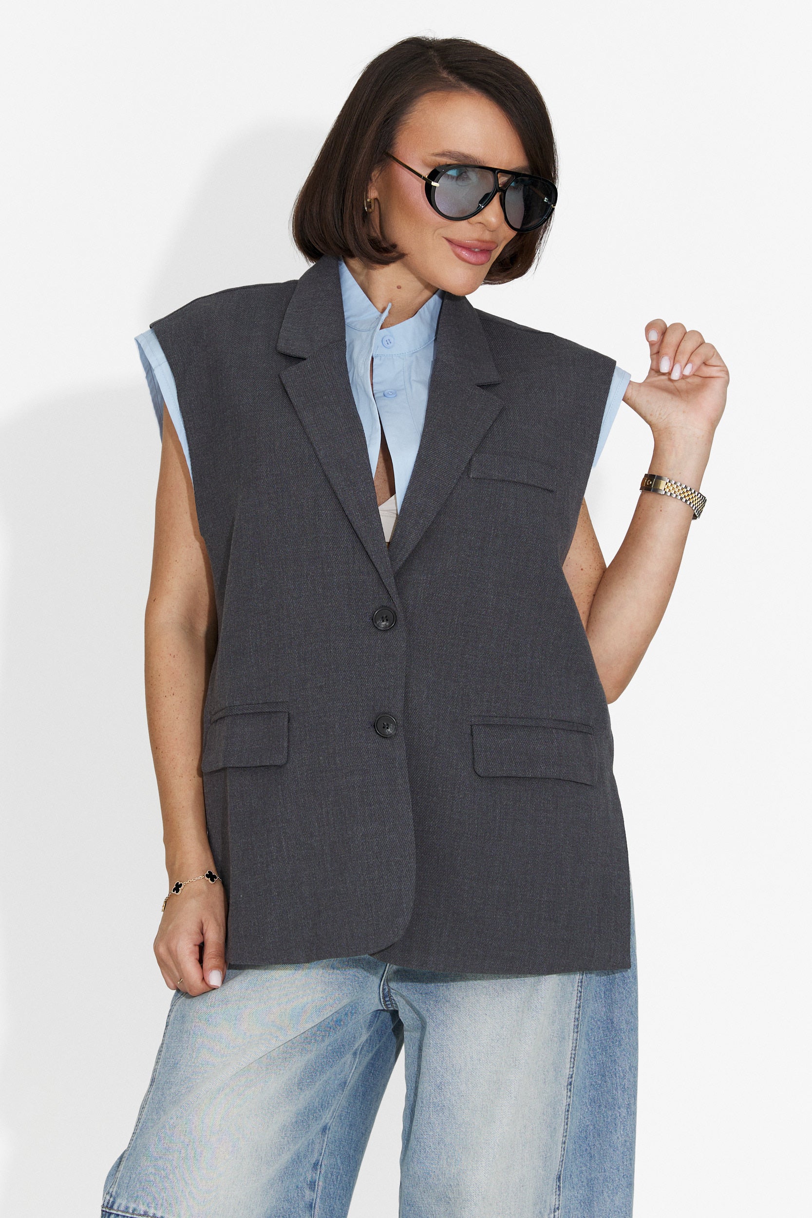 Elegante Gilet Grigio da Donna di Danya Bogas