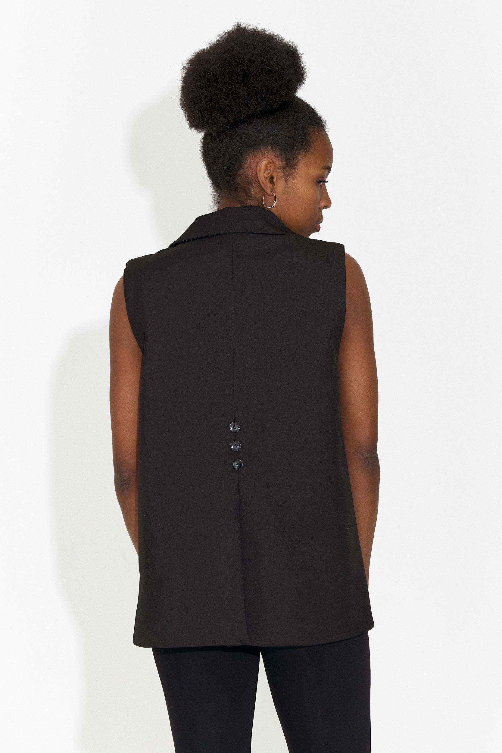 Elegante Gilet Nero da Donna di Angila Bogas