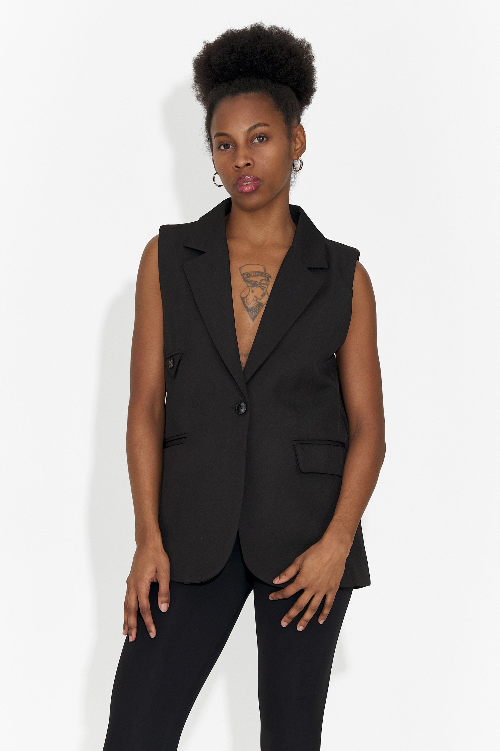 Elegante Gilet Nero da Donna di Angila Bogas