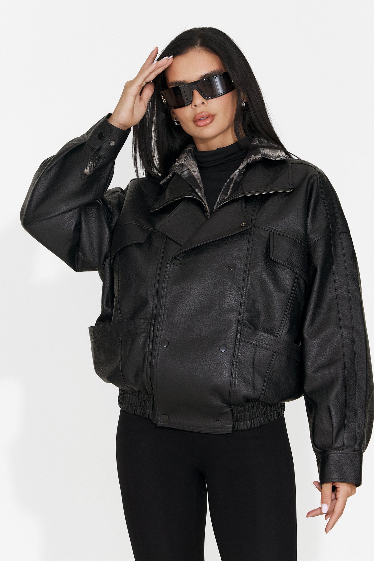 Giacca Casual Nera da Donna di Nadyesia Bogas
