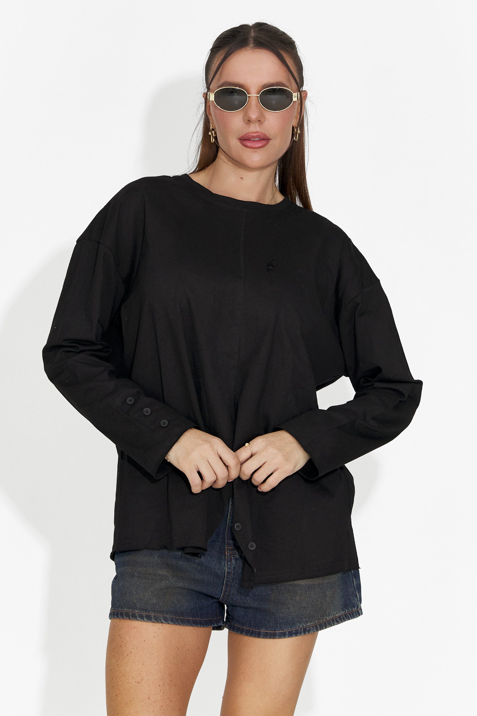 Camicetta Casual Nera da Donna di Chandana Bogas