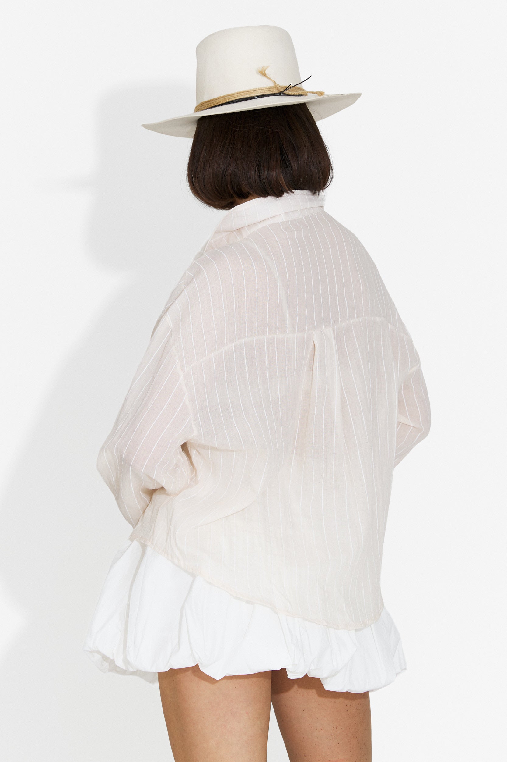 Camicia casual beige da donna Teodoria Bogas