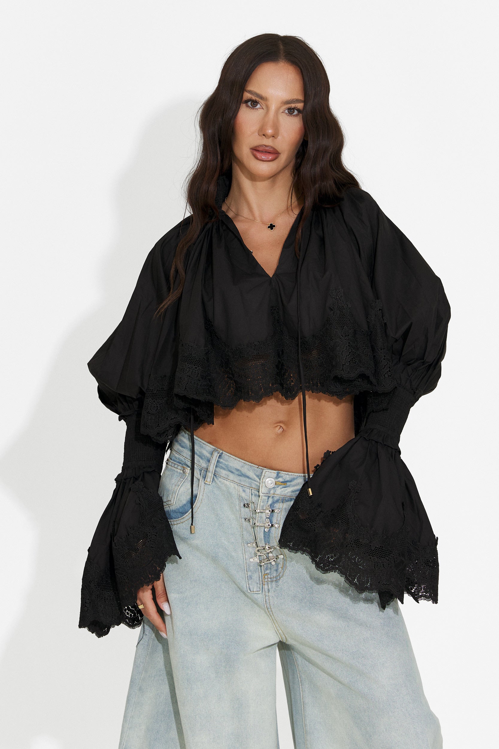 Camicia Casual Nera da Donna di Etihoma Bogas