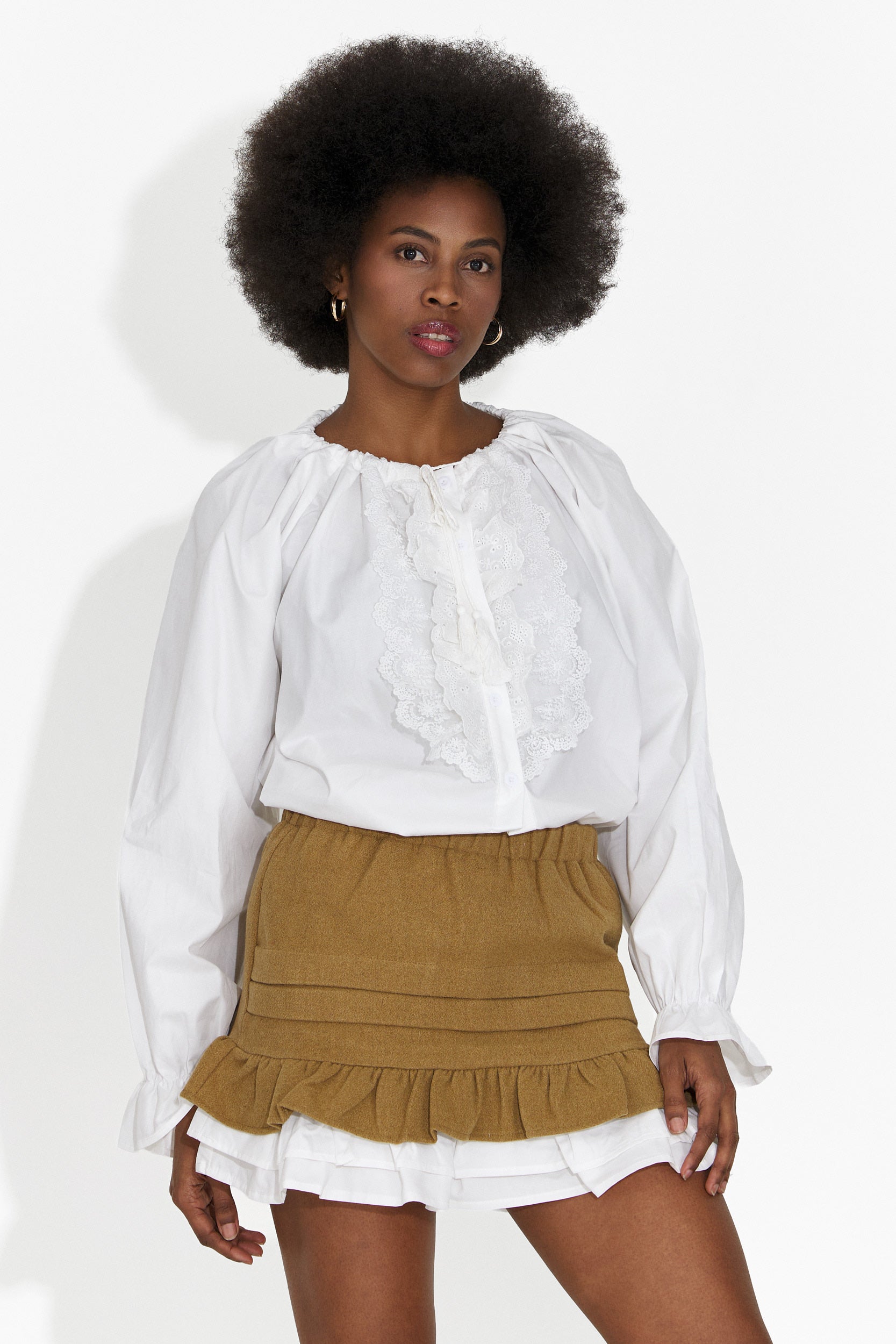 Elegante Camicia Bianca da Donna di Zeneda Bogas