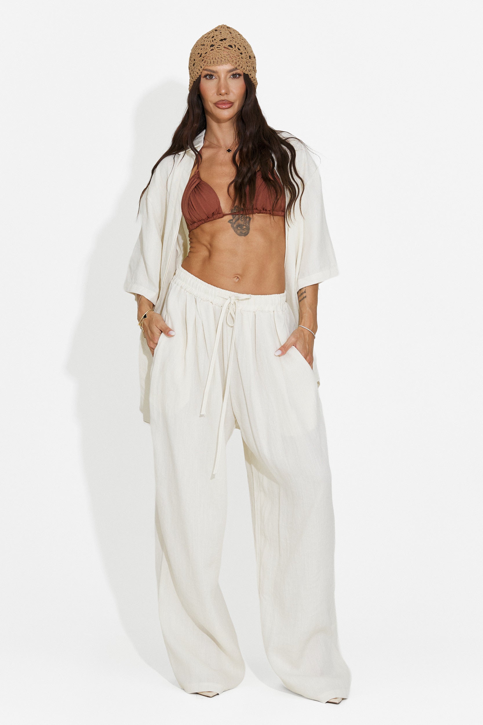 Completo donna camicia + pantaloni beige Carolia Bogas