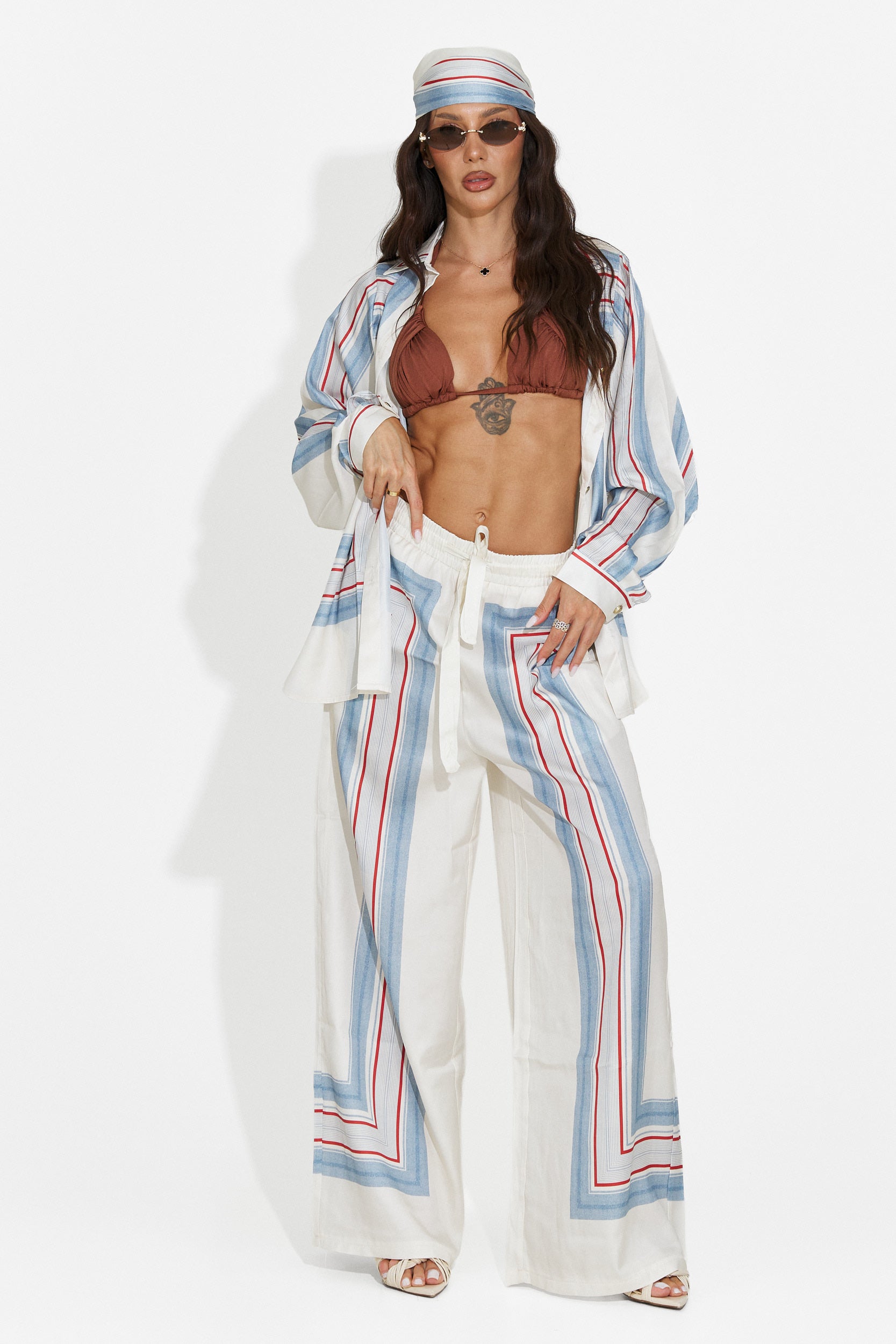 Completo donna camicia + pantaloni + sciarpa azzurro Yalda Bogas