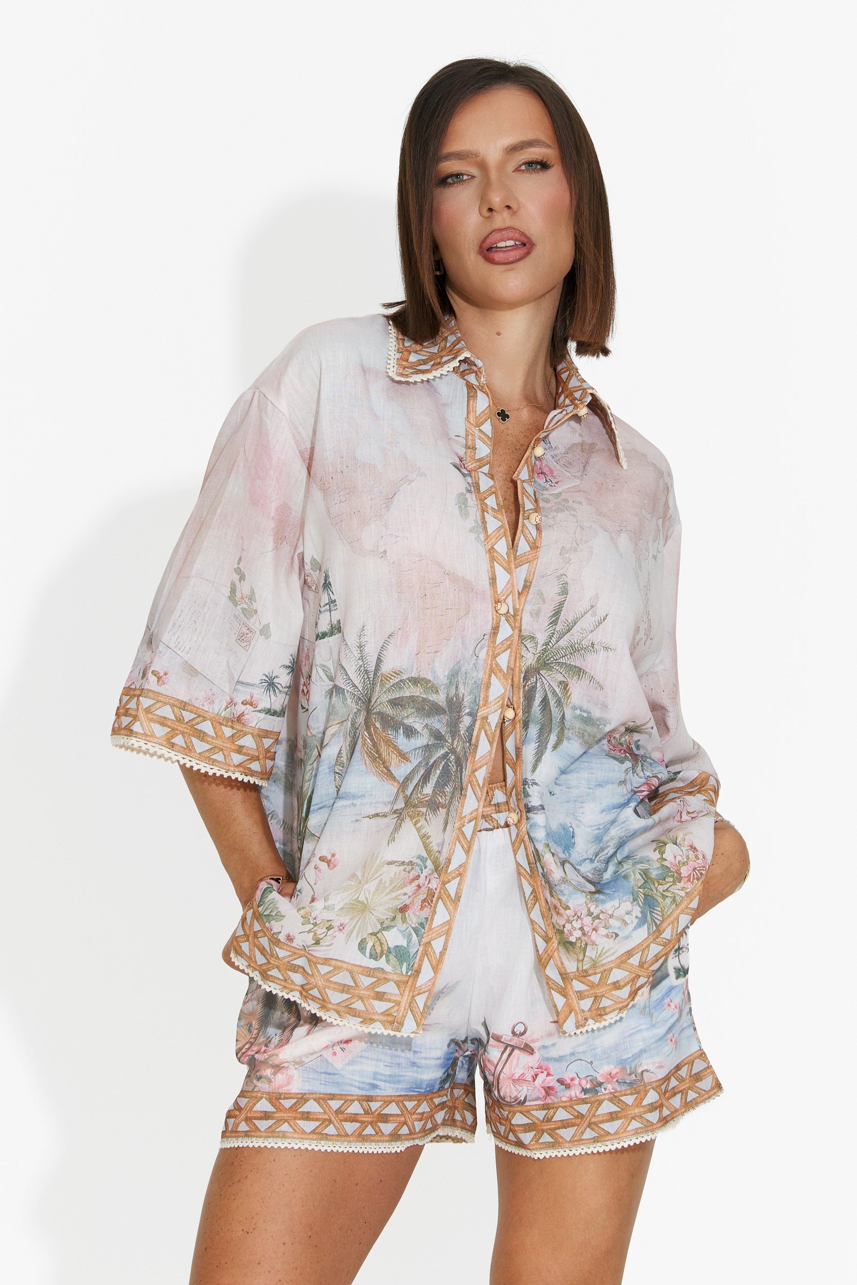 Completo donna camicia + pantaloni corti beige Jimona Bogas