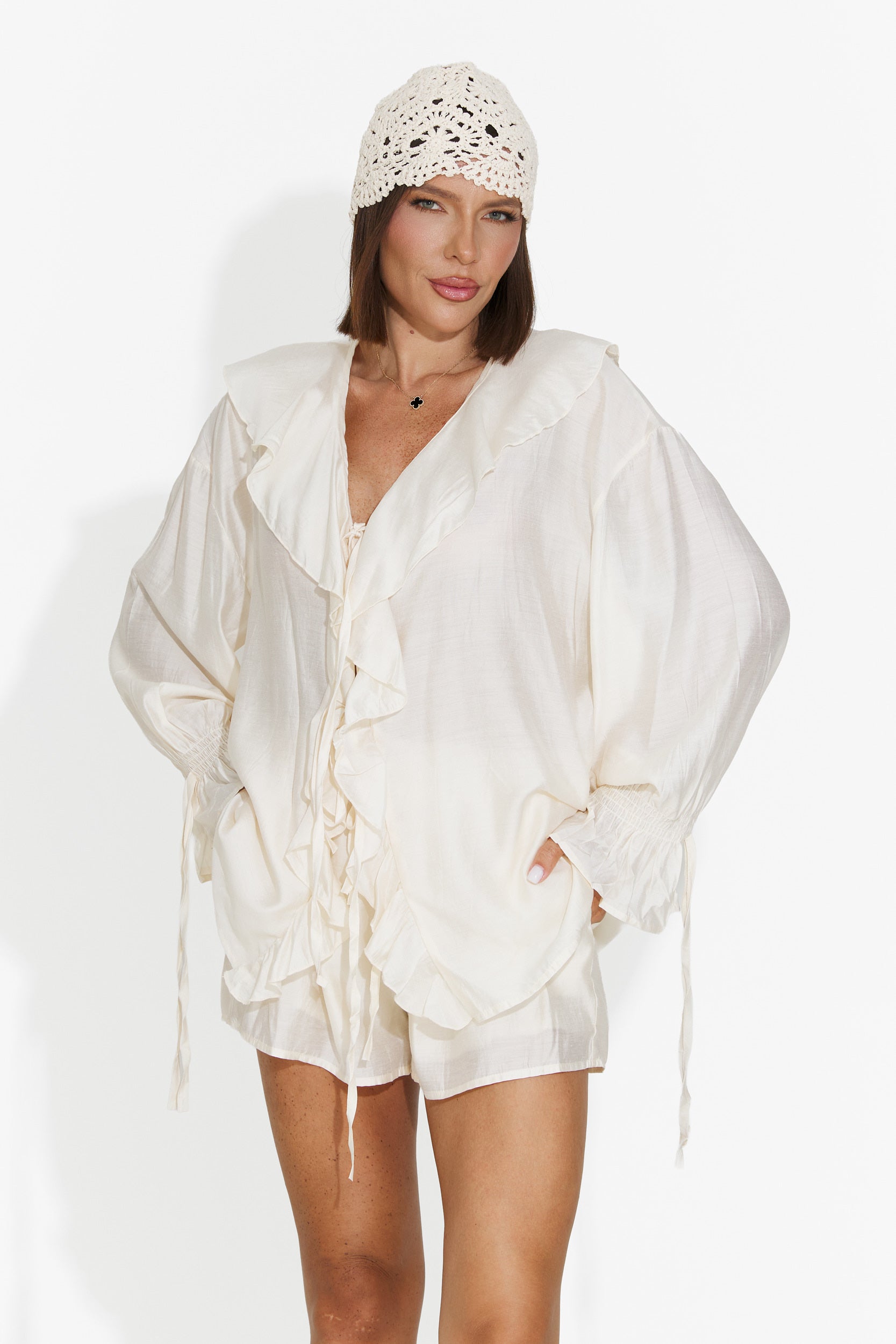 Completo donna camicia + pantaloni corti beige Melioria Bogas