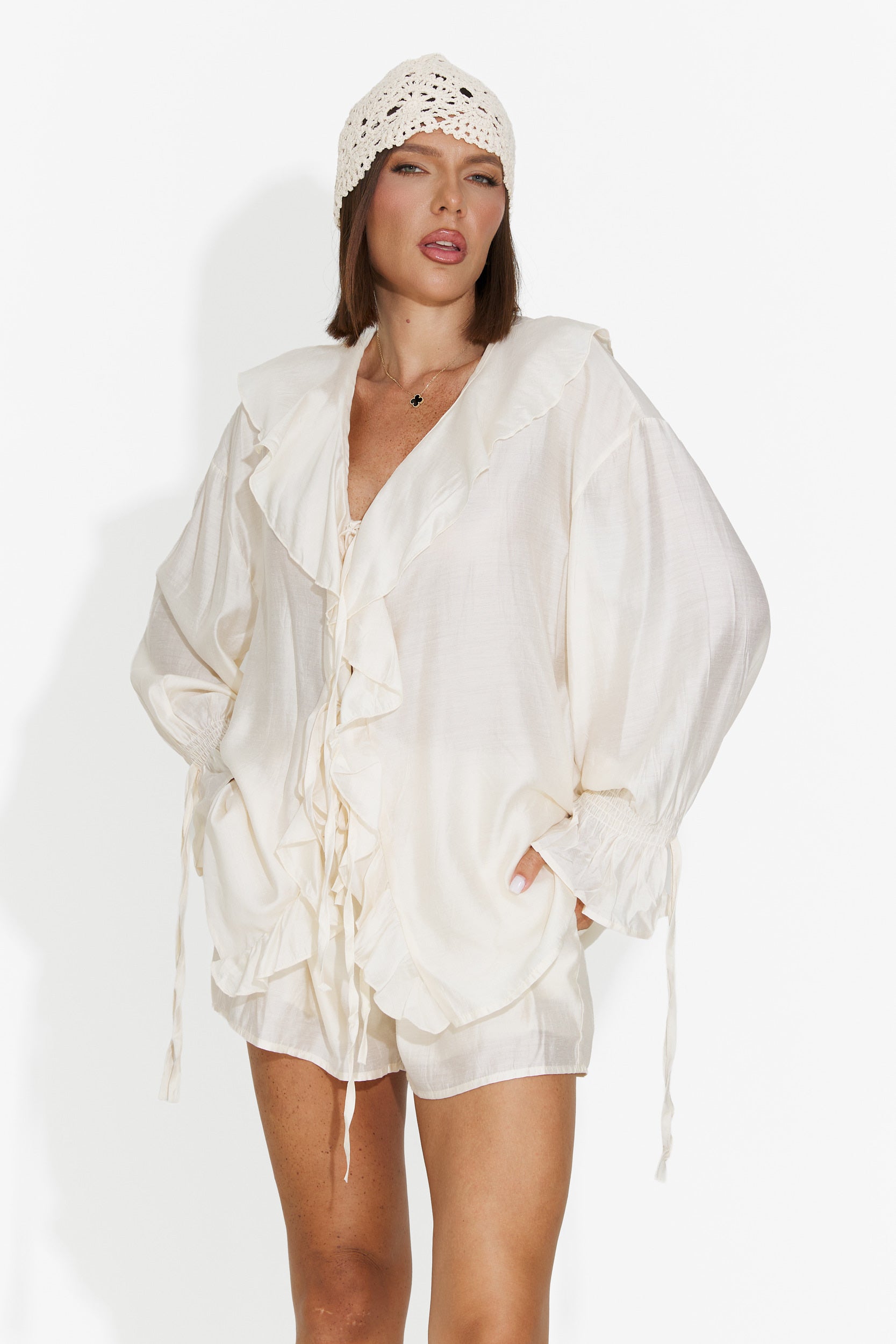 Completo donna camicia + pantaloni corti beige Melioria Bogas