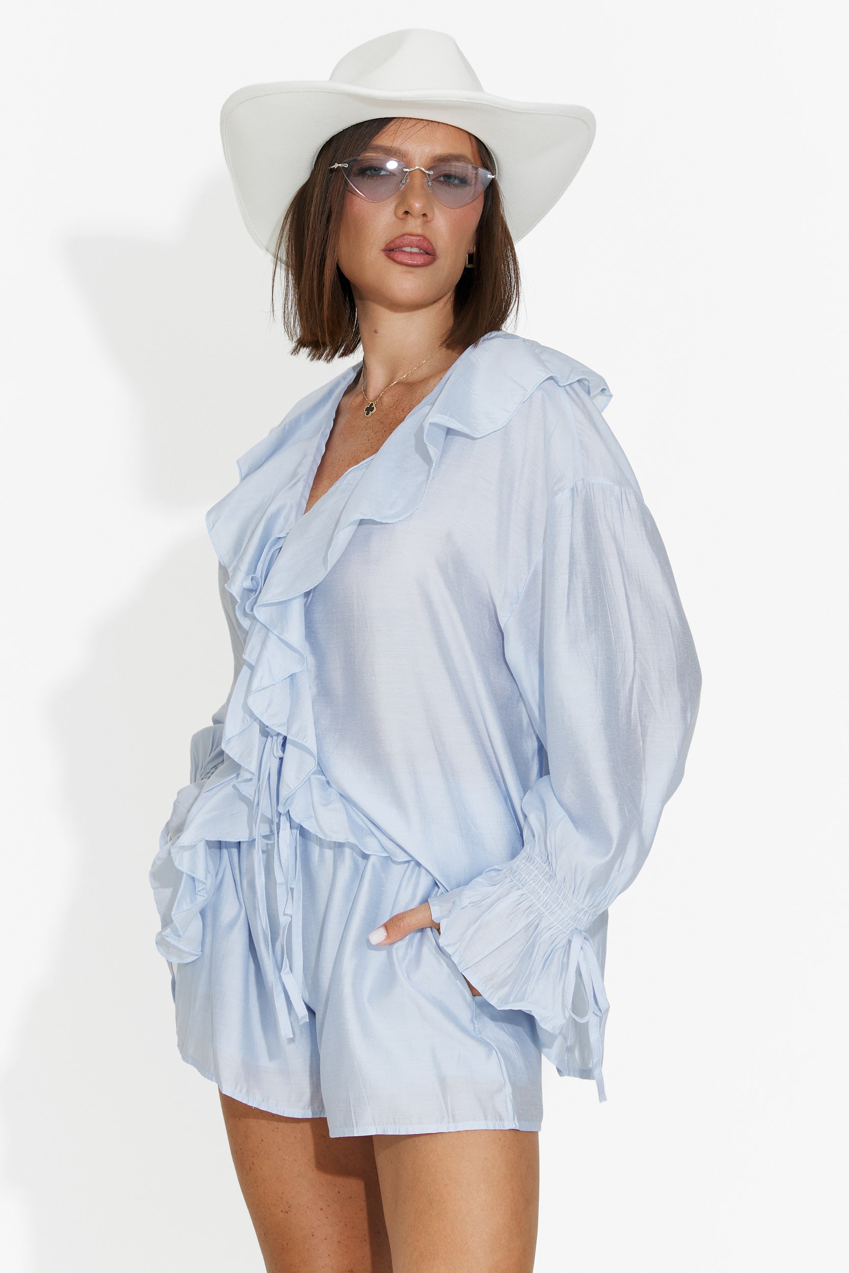 Completo donna camicia + pantaloni corti azzurro Melioria Bogas