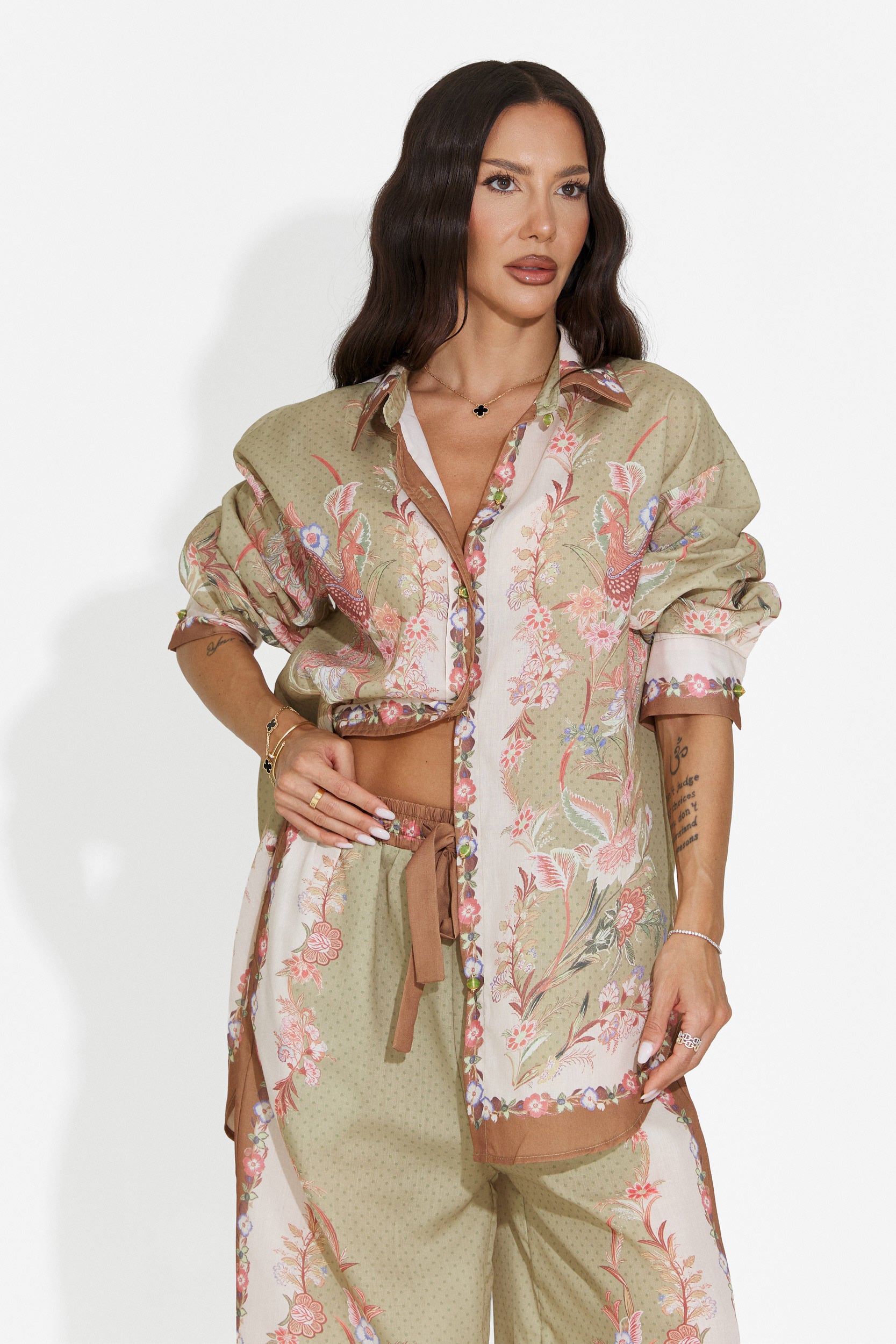Completo donna camicia + pantaloni verde Lazyra Bogas