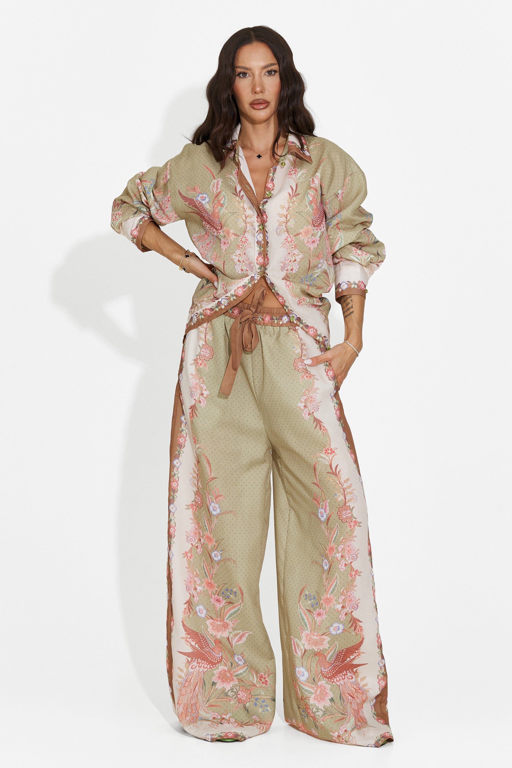 Completo donna camicia + pantaloni verde Lazyra Bogas