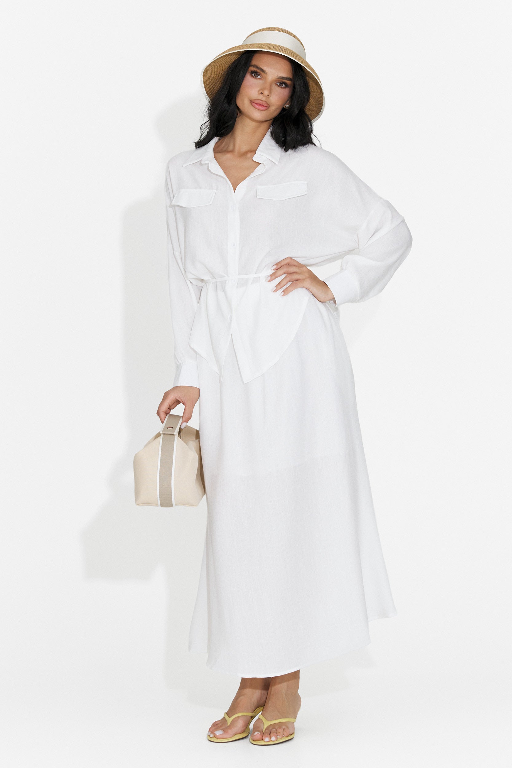 Tailleur da donna di Federika Bogas con gonna bianca