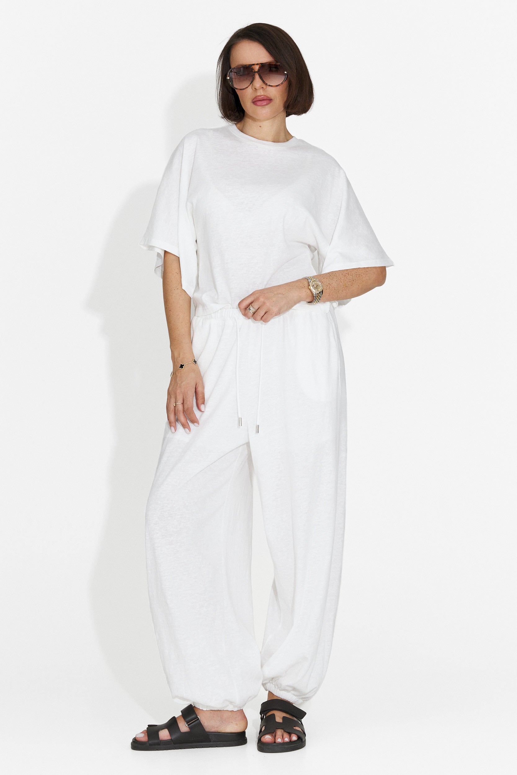 Tailleur da Donna Bedya Bogas con Pantaloni Bianchi