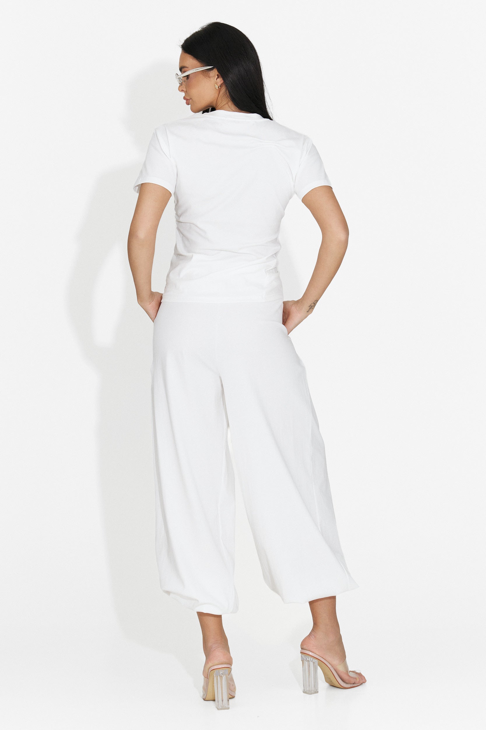 Tailleur da Donna di Leah Bogas con Pantaloni Bianchi