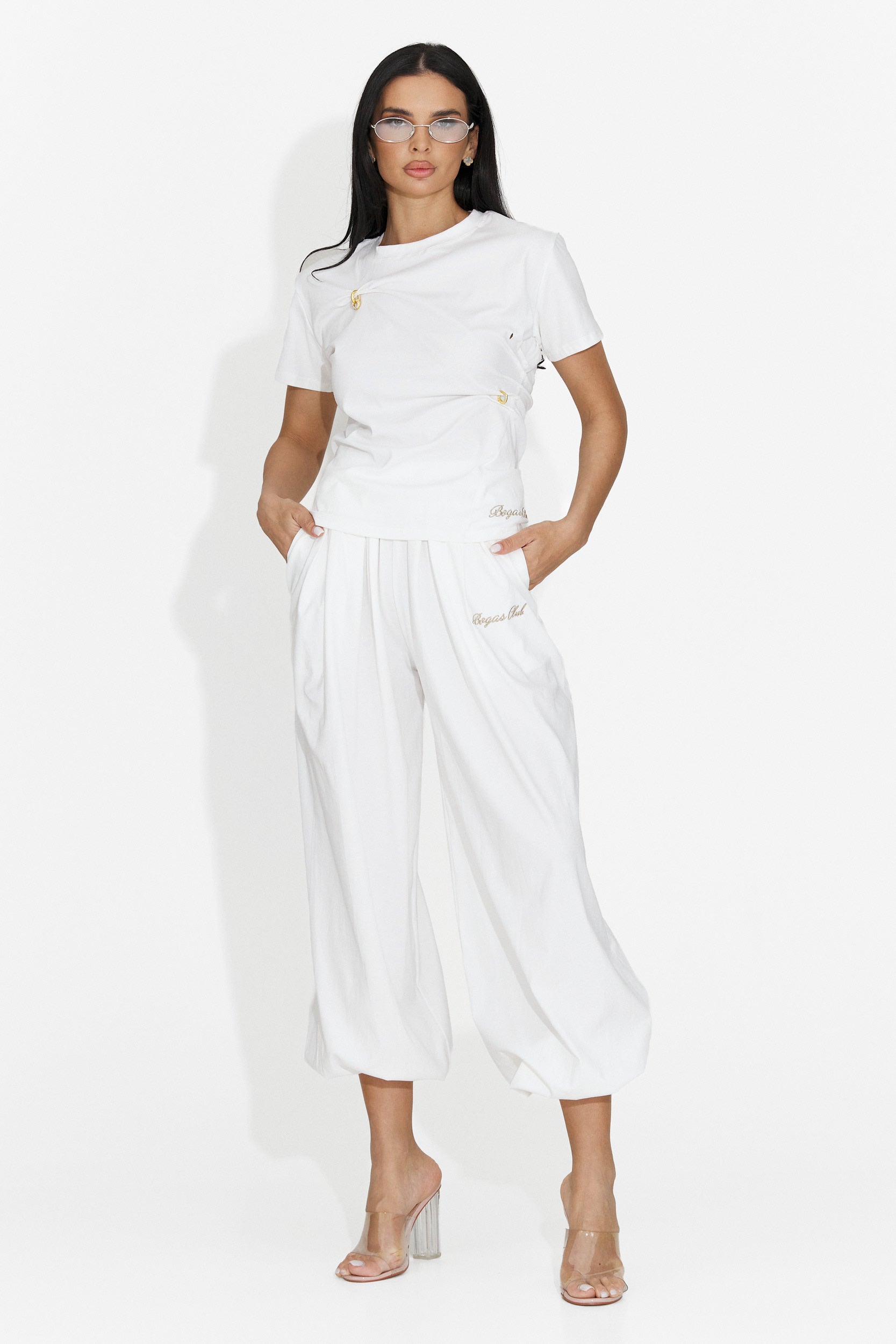 Tailleur da Donna di Leah Bogas con Pantaloni Bianchi