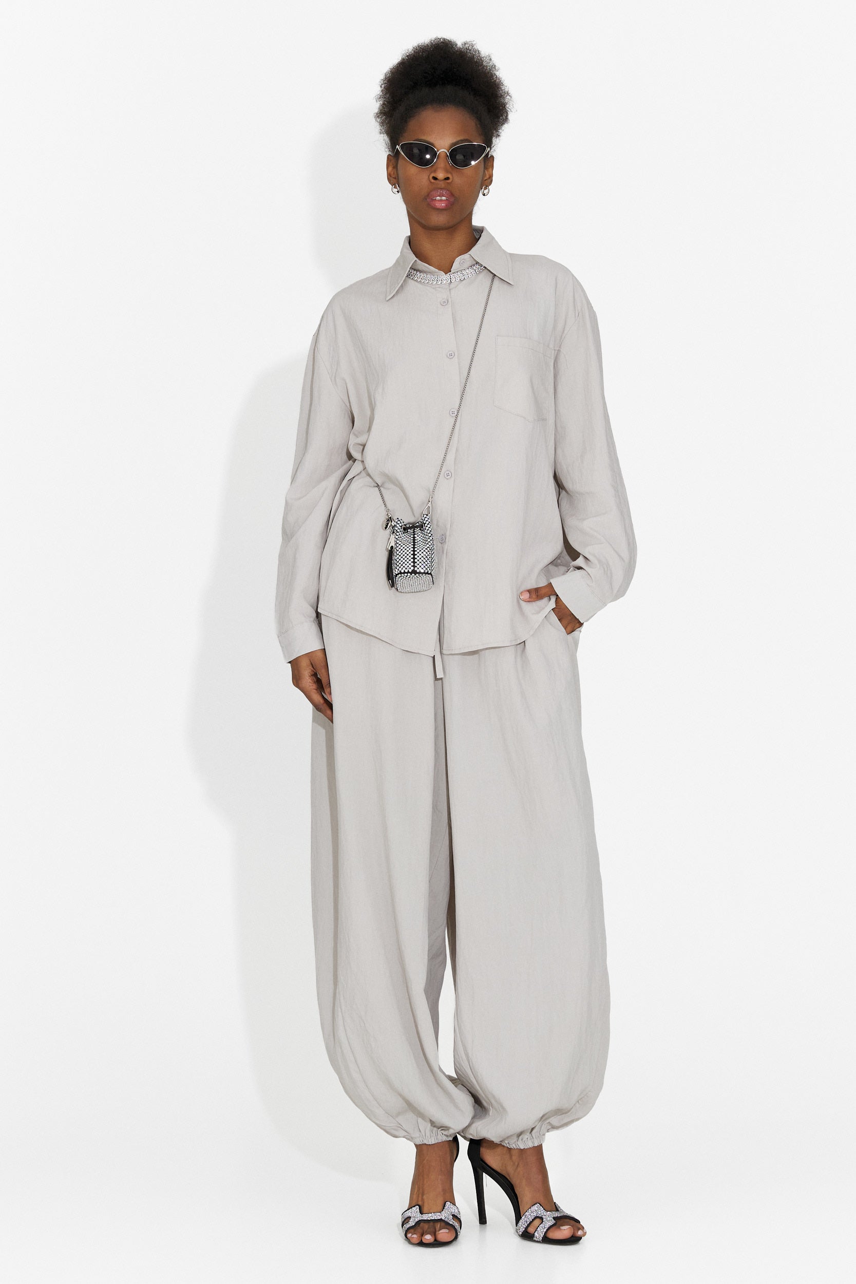 Tuta da Donna Kadea Bogas con Pantaloni Grigi