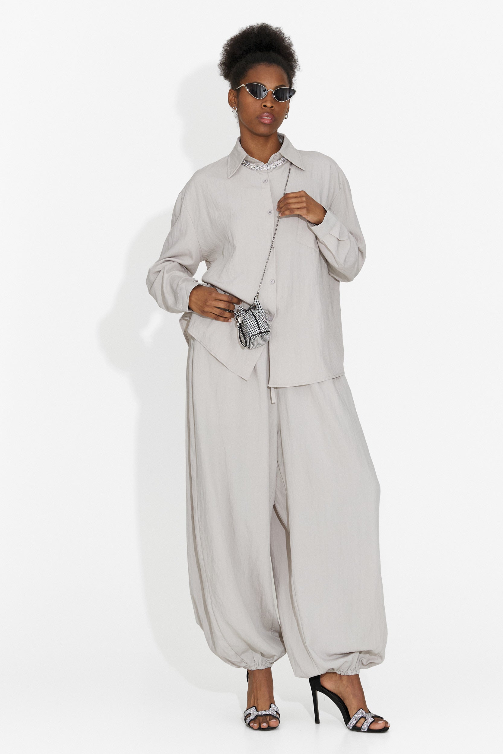 Tuta da Donna Kadea Bogas con Pantaloni Grigi