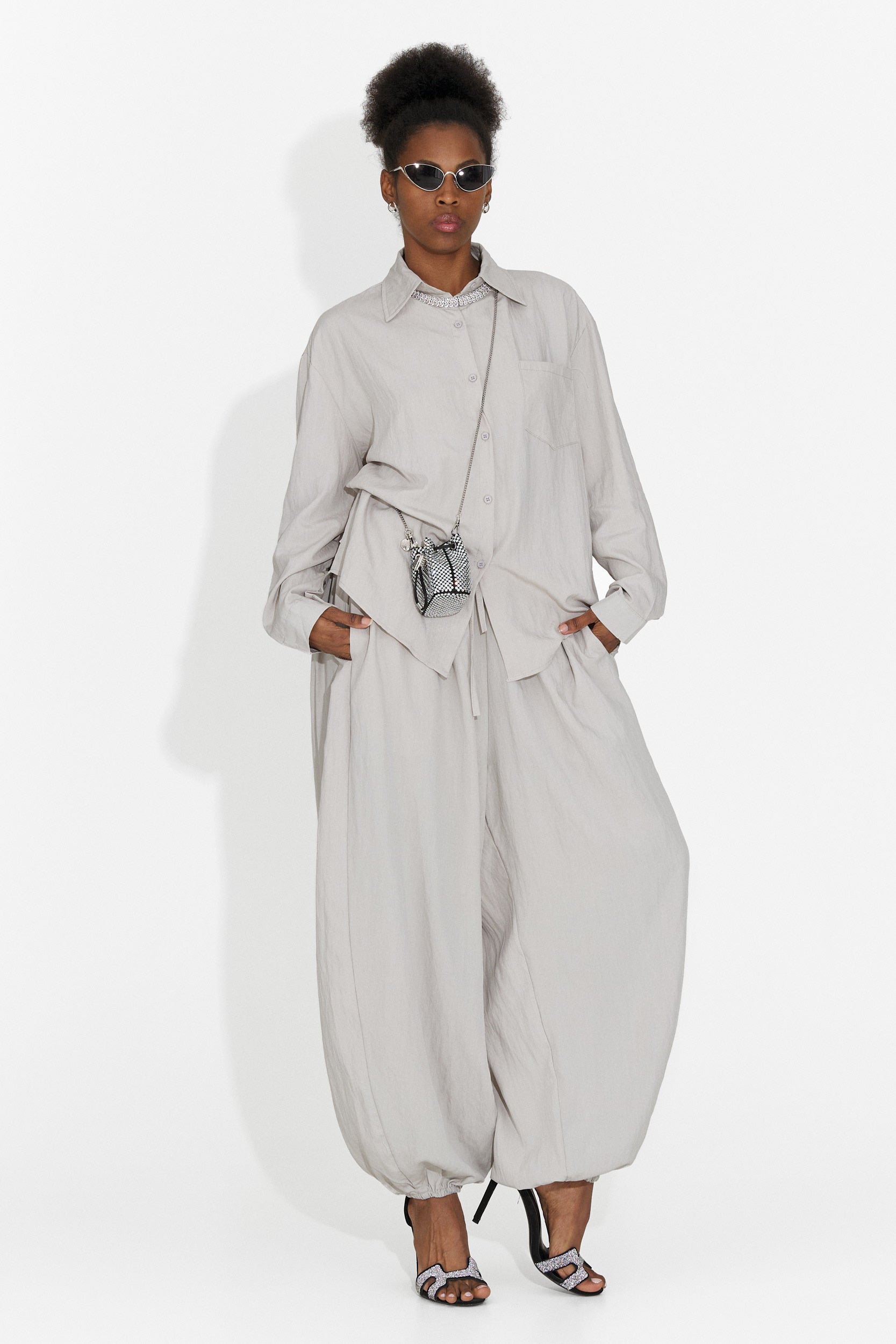 Tuta da Donna Kadea Bogas con Pantaloni Grigi