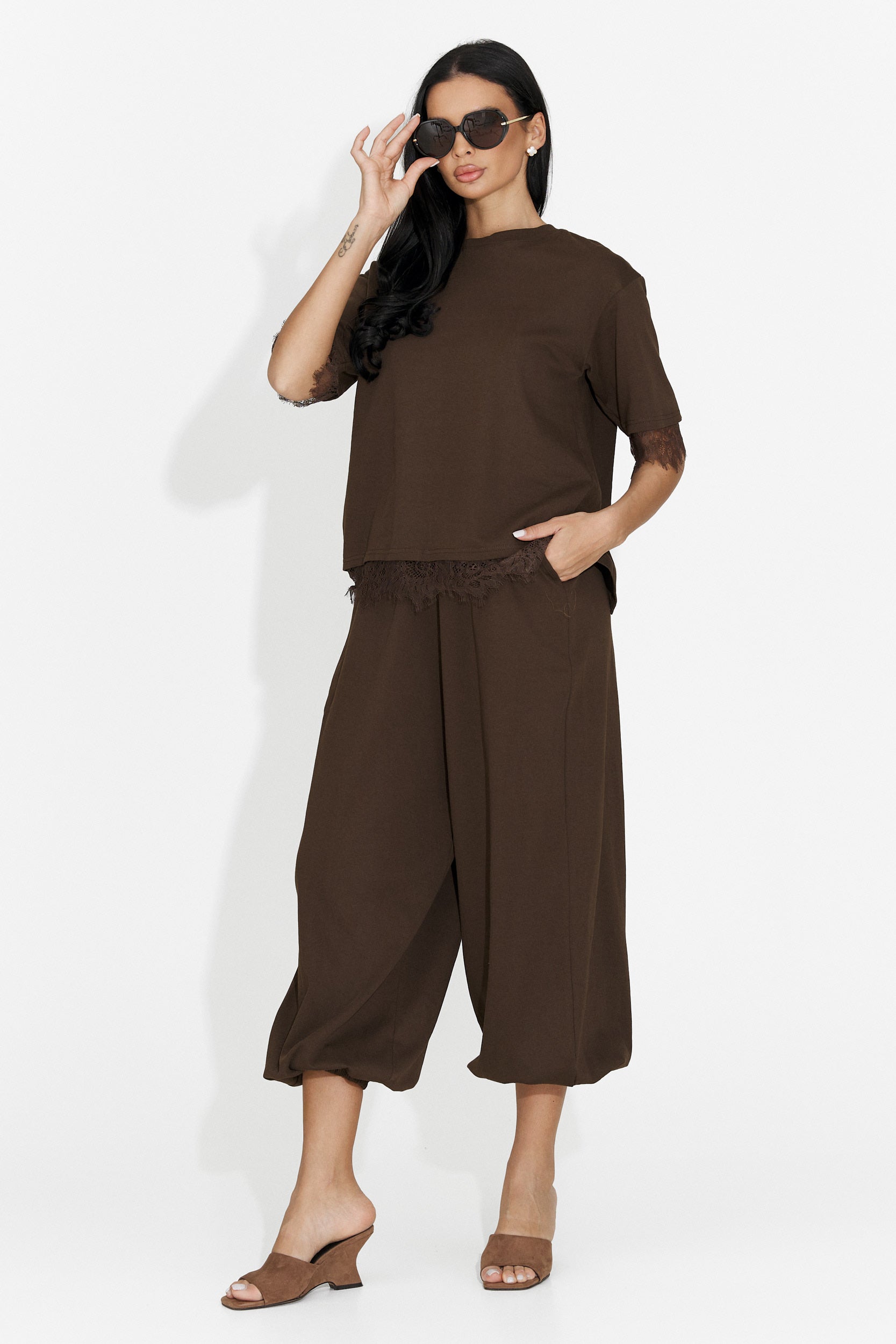 Compleu dama cu pantaloni maro Maila Bogas