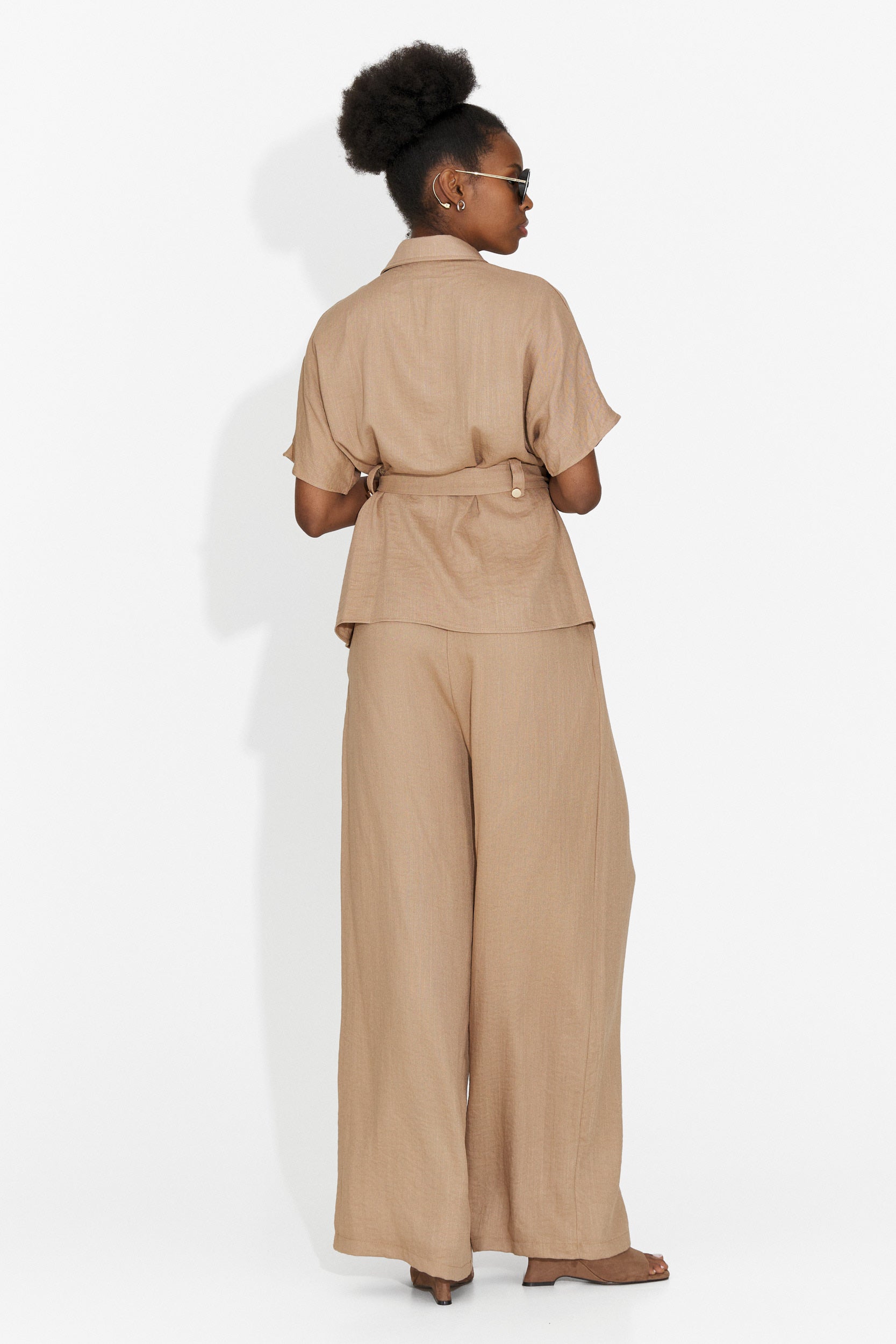 Compleu dama cu pantaloni maro Sendy Bogas