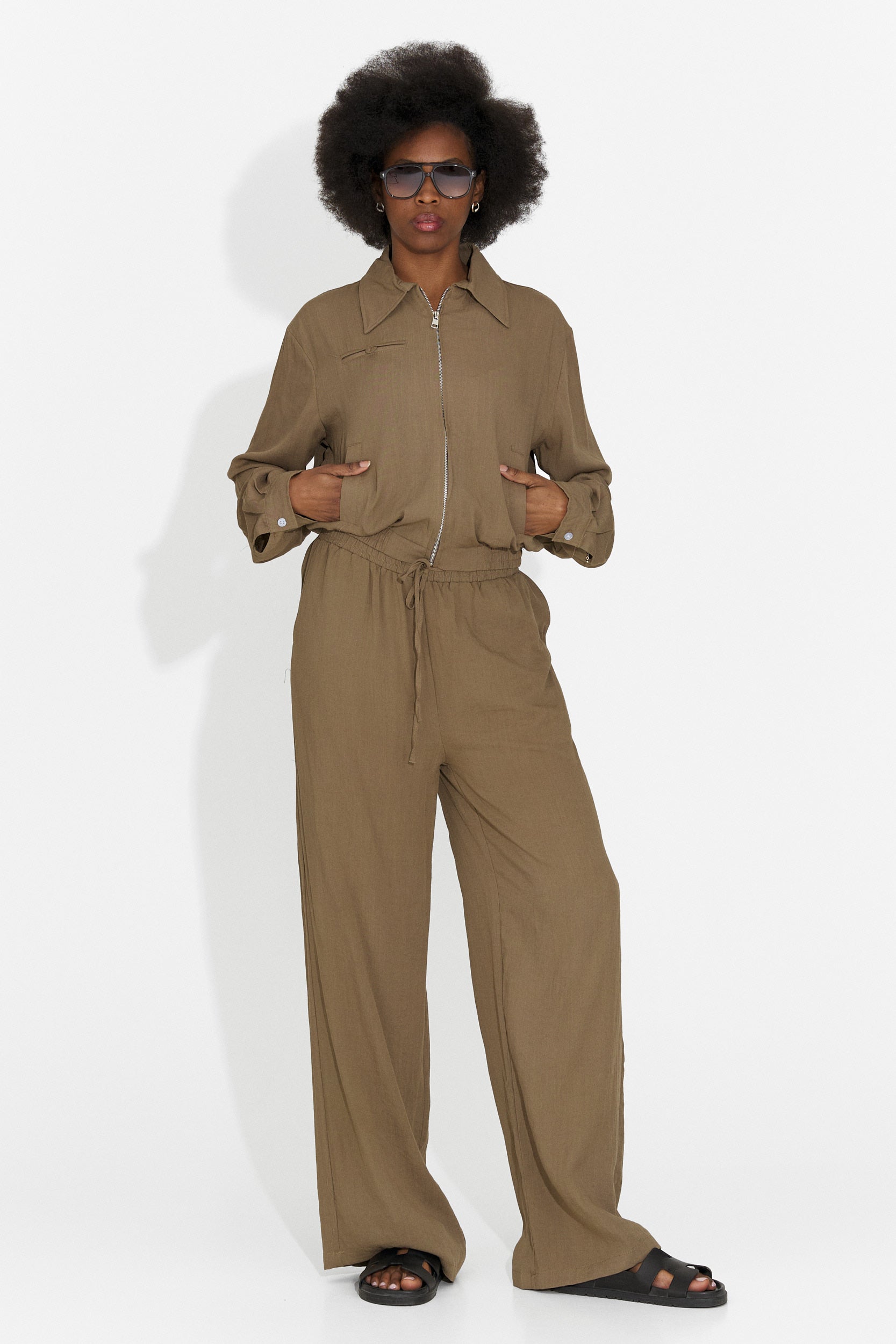 Tailleur da donna con pantaloni Tulip Bogas marroni