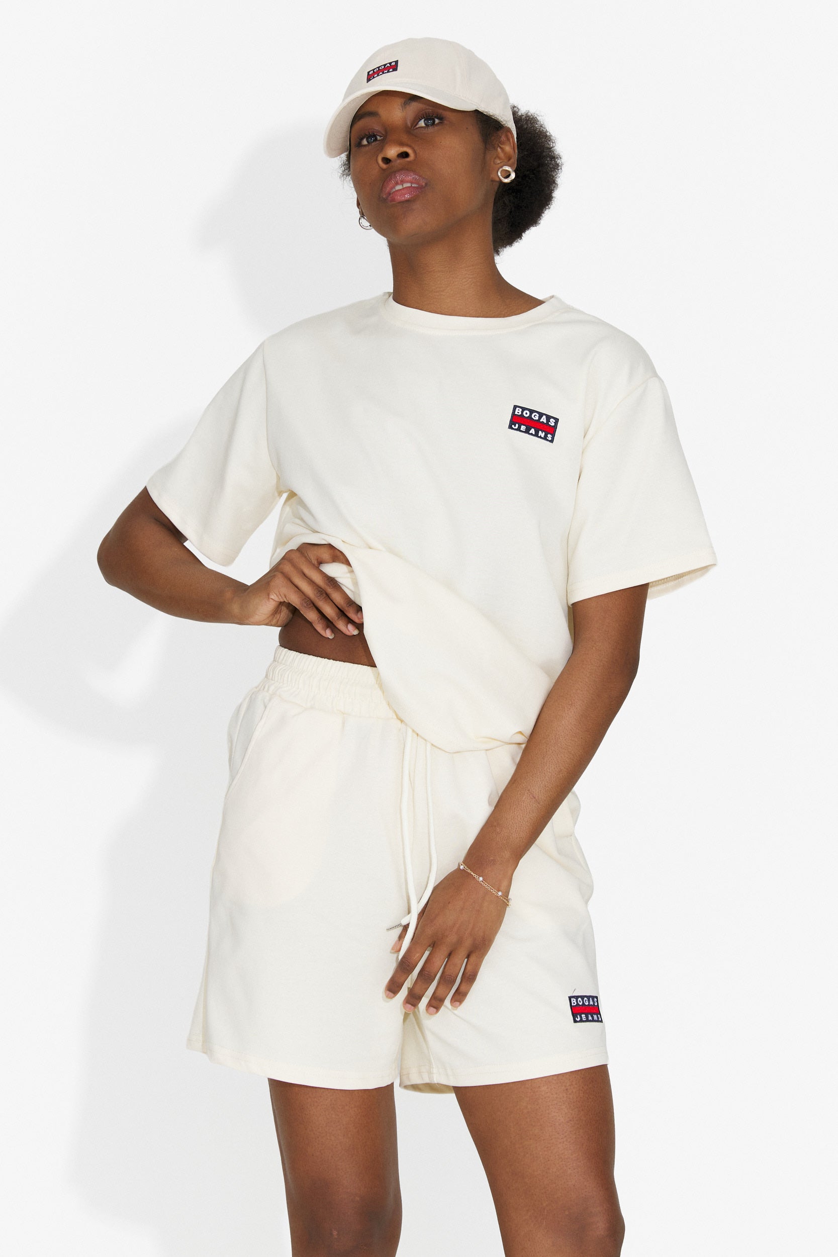 Set da Donna di Marva Bogas con Shorts Gialli