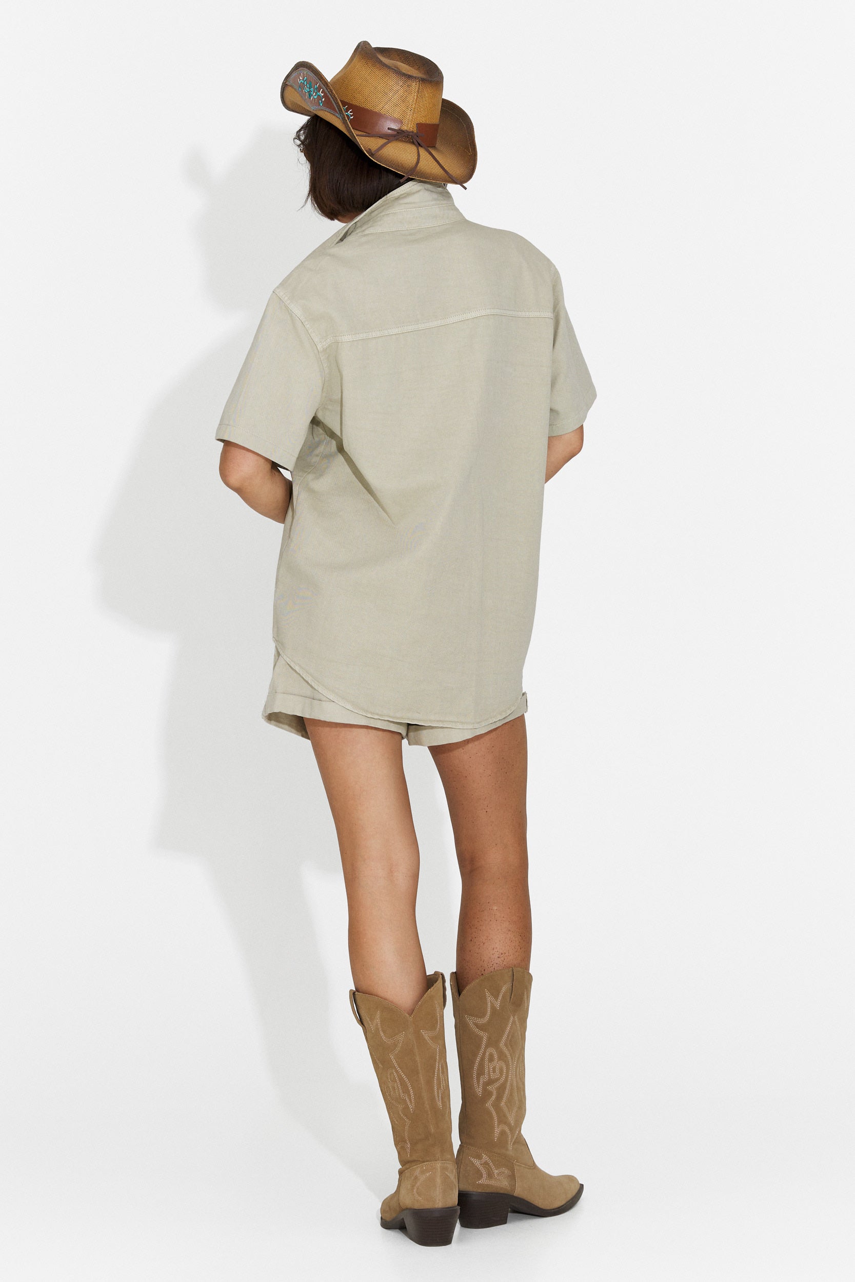 Set da Donna Rozya Bogas con Shorts Marroni