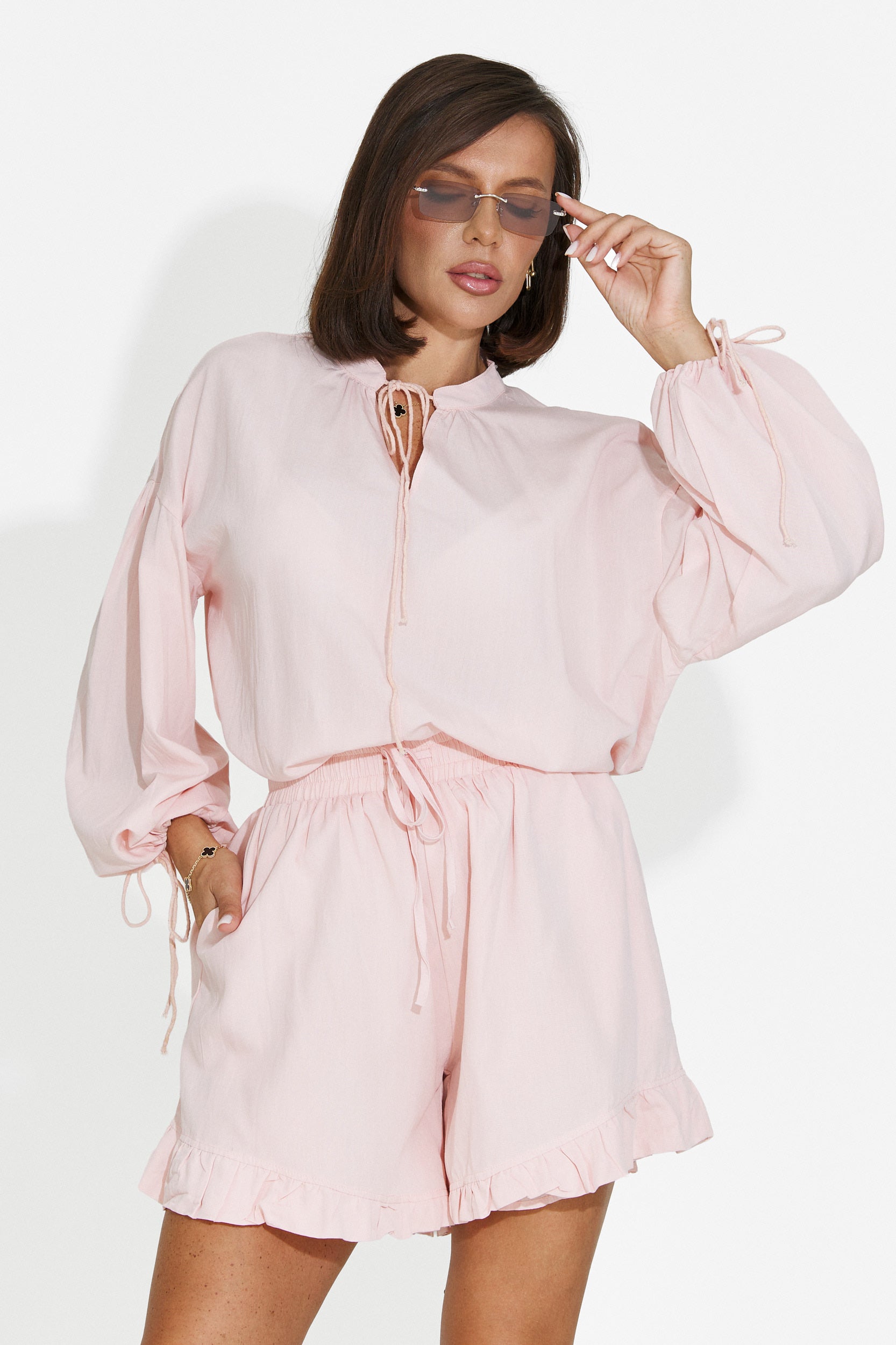 Completo donna con pantaloncini rosa Ruxanda Bogas
