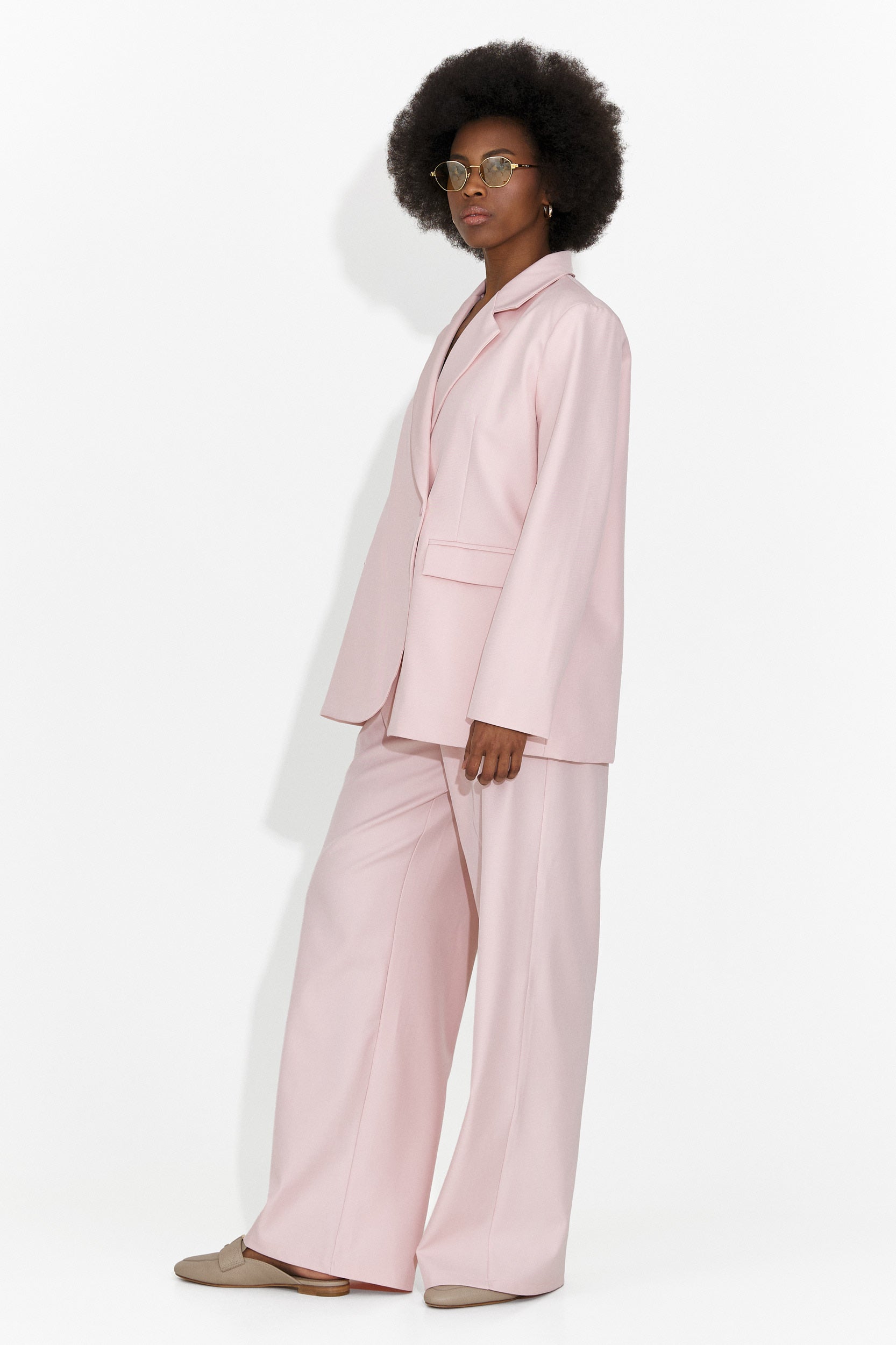 Elegante tailleur rosa da donna Timelia Bogas