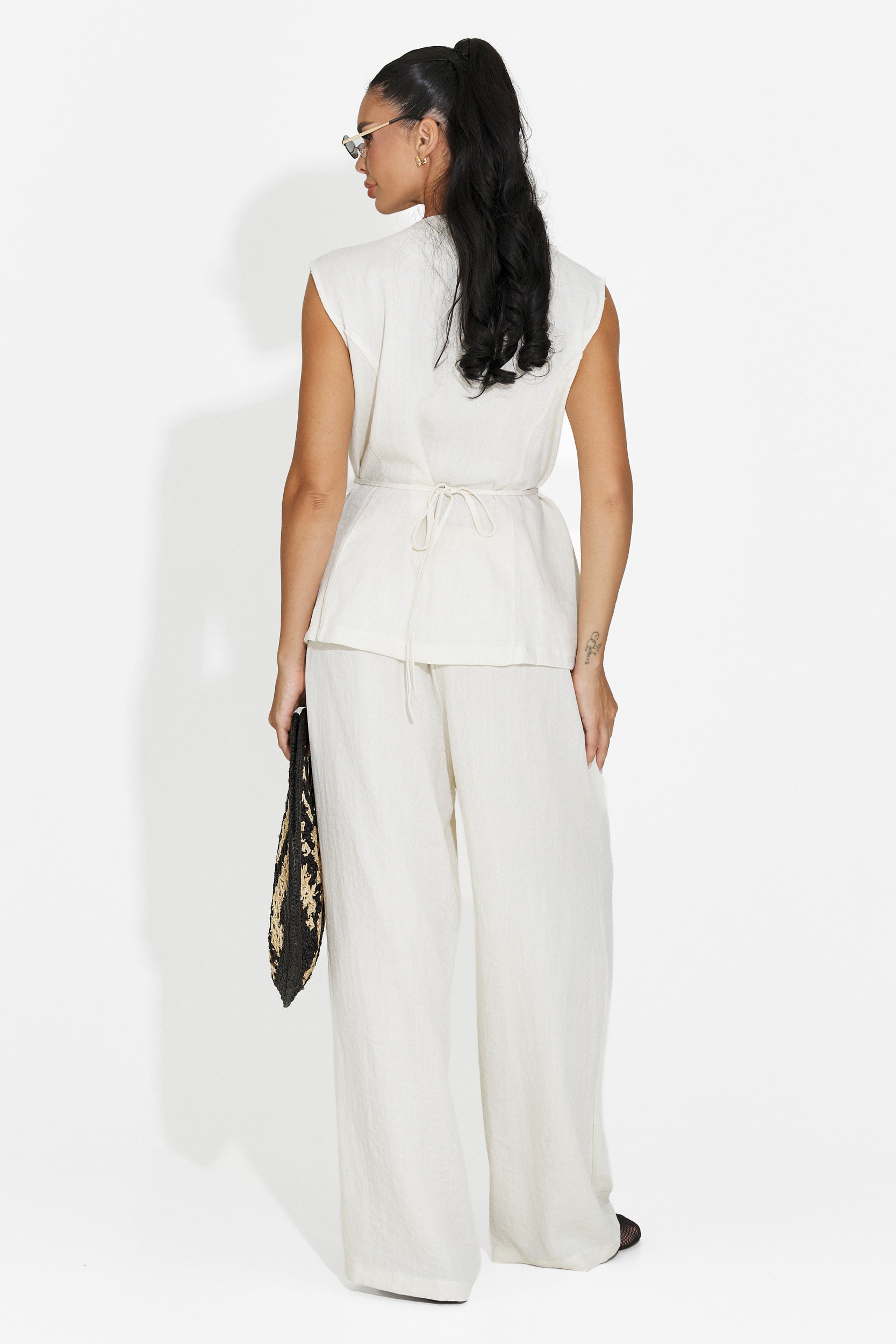 Completo donna gilet + pantaloni crema Vyzela Bogas