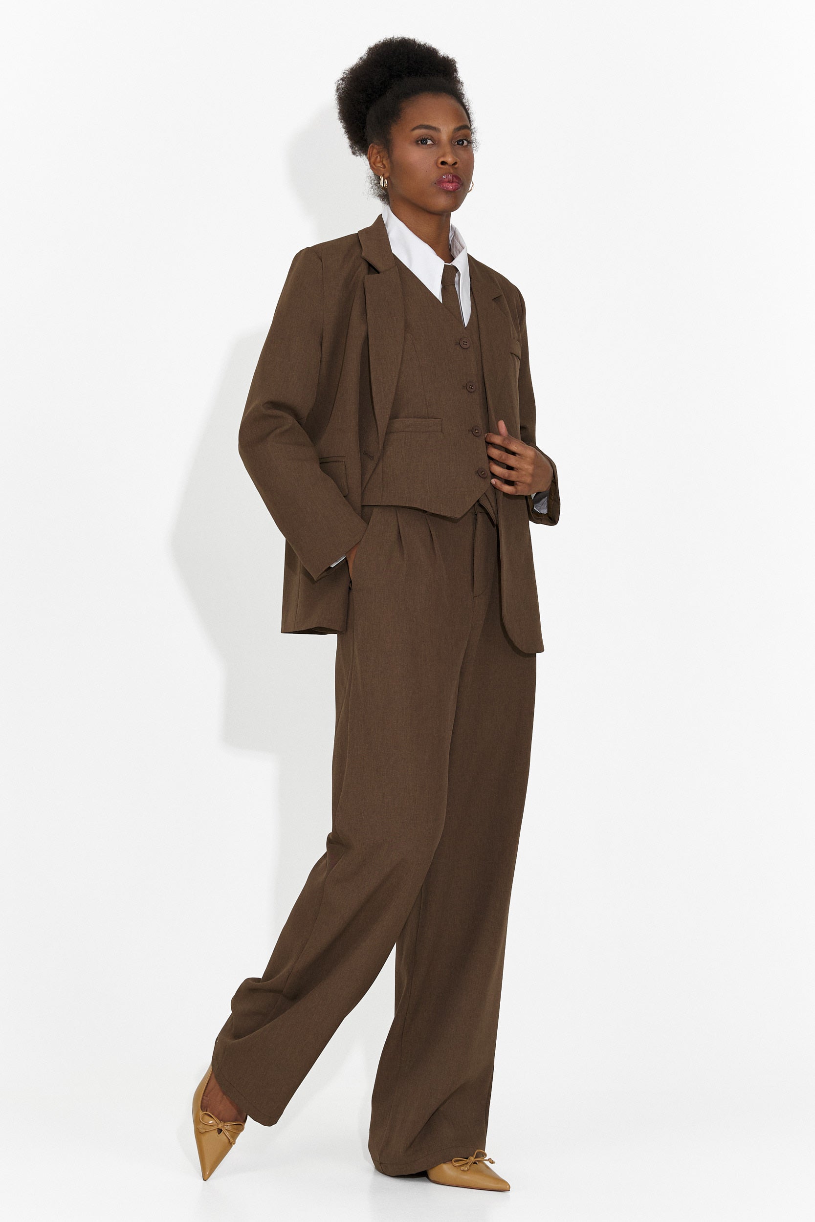 4 Pezzi Completo Pantaloni + Gilet + Giacca + Cravatta Marrone
