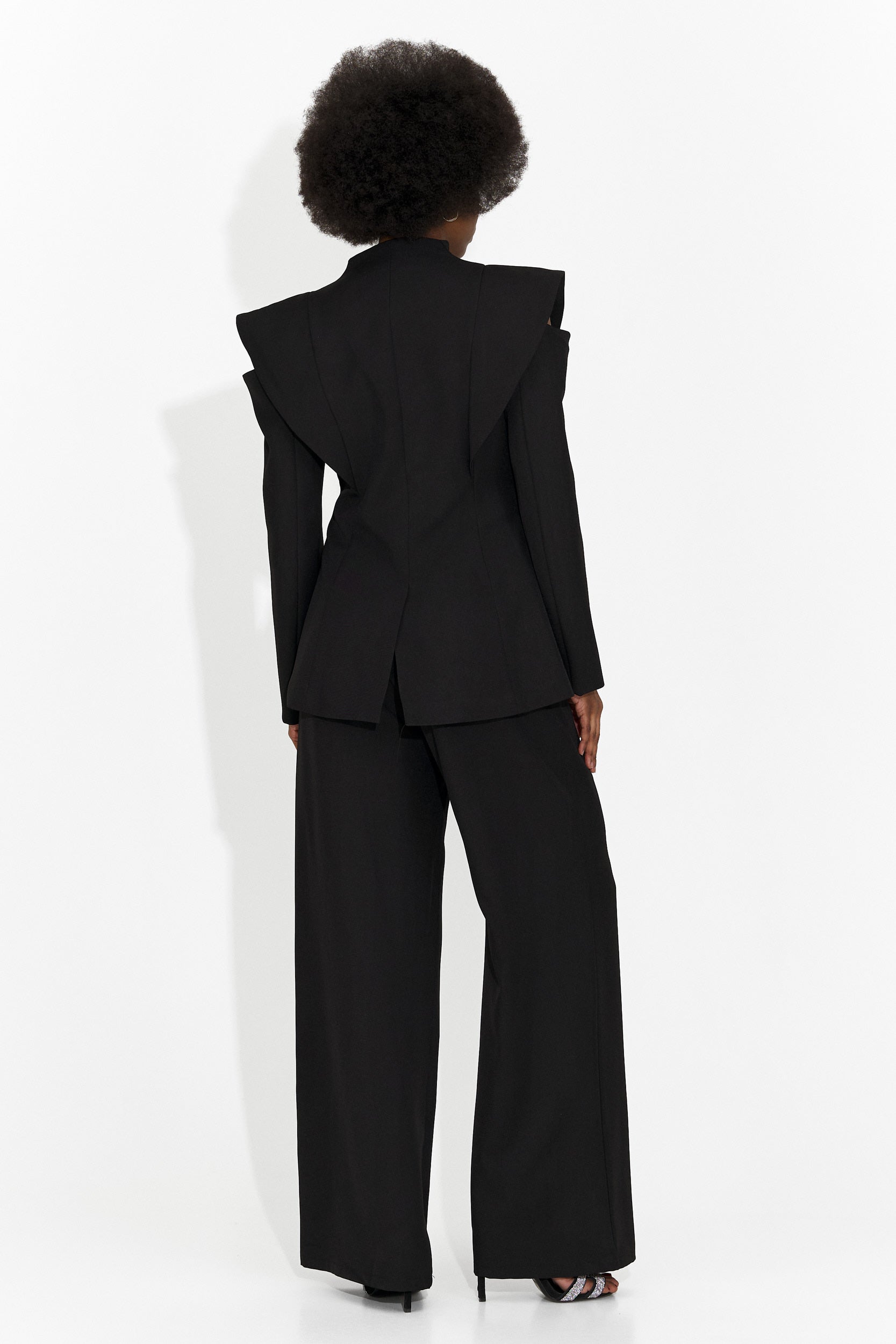 Elegante tailleur nero da donna Latefa Bogas