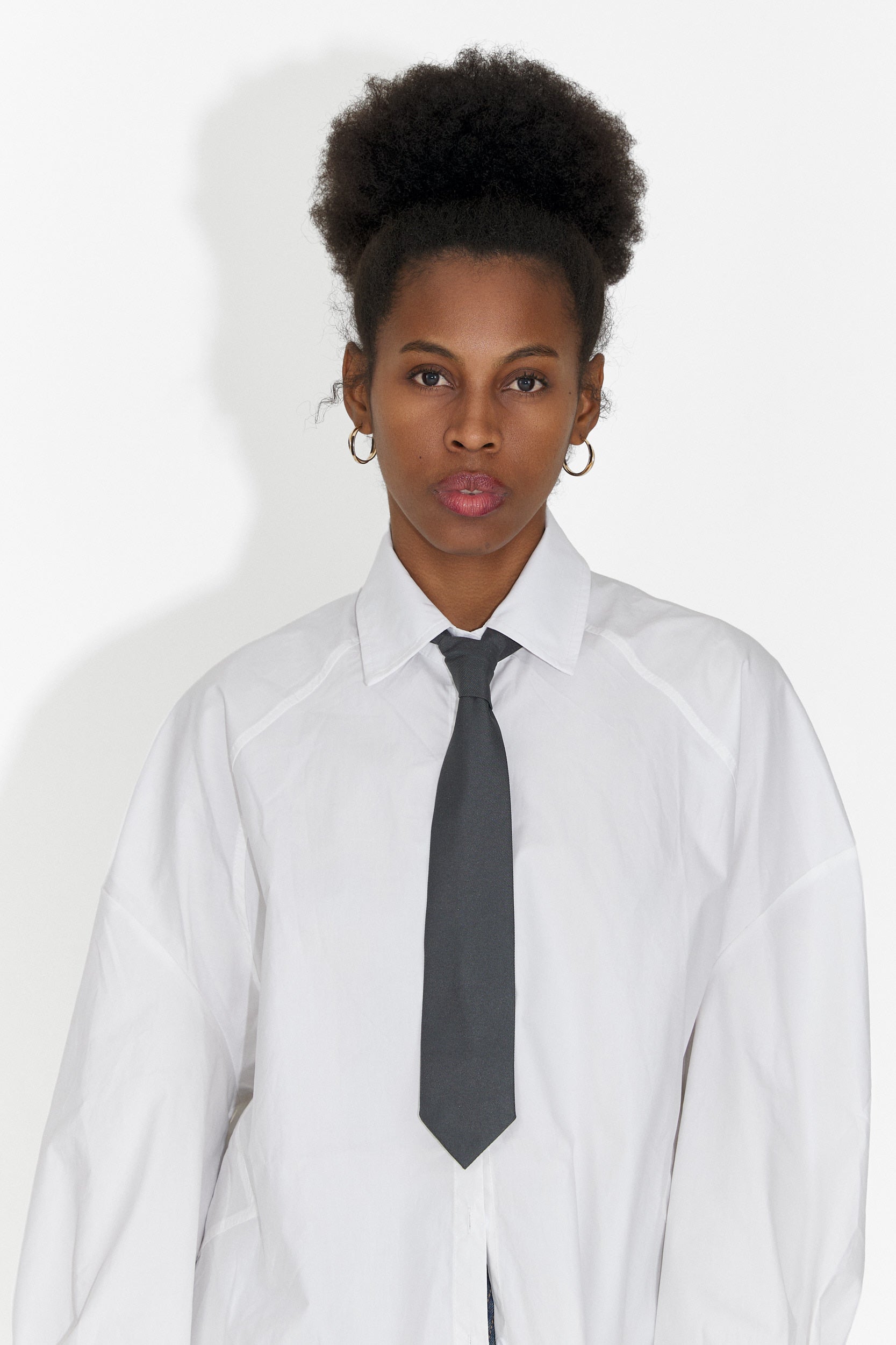 Cravatta da Donna Grigia di Sindia Bogas