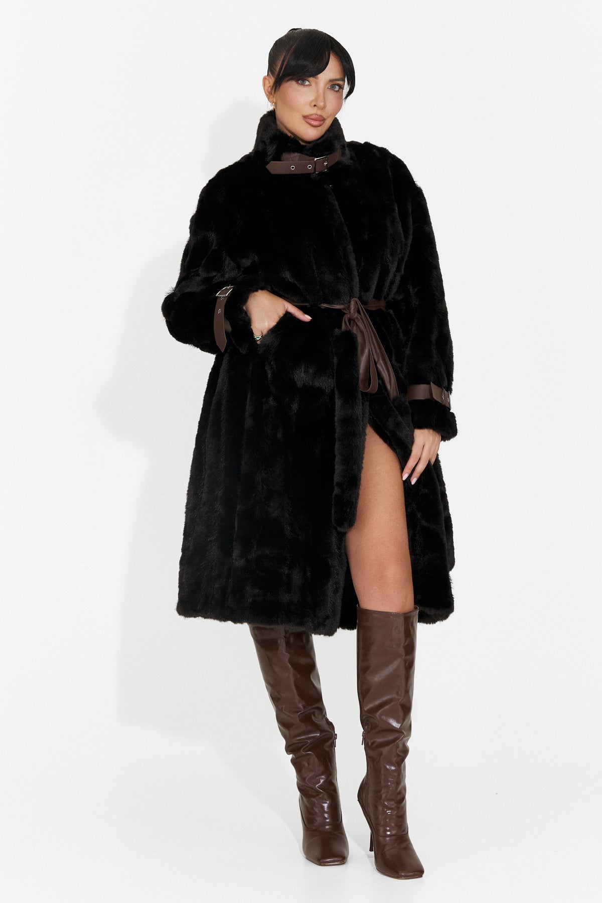 Haina de blana eleganta negru Bryzina Bogas