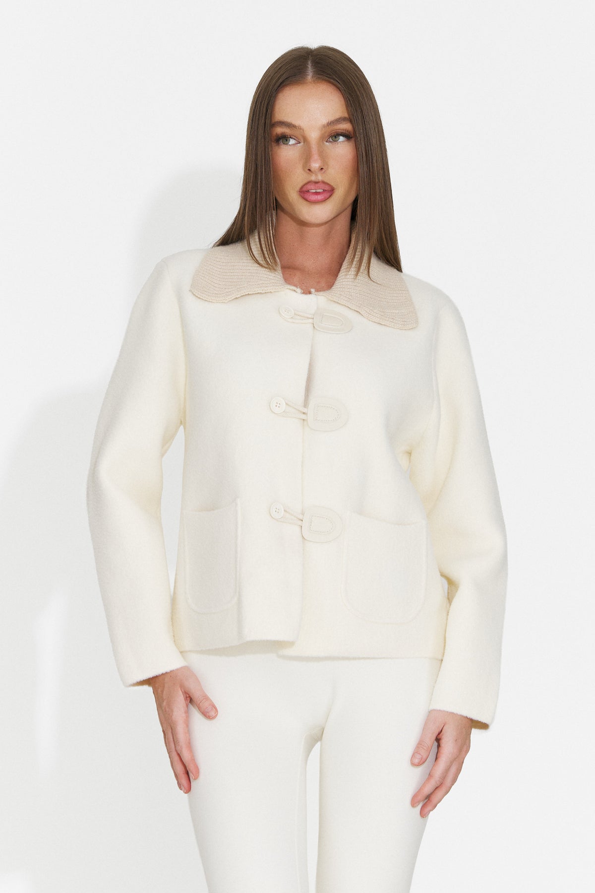 Jacheta casual crem Jatvoelia Bogas