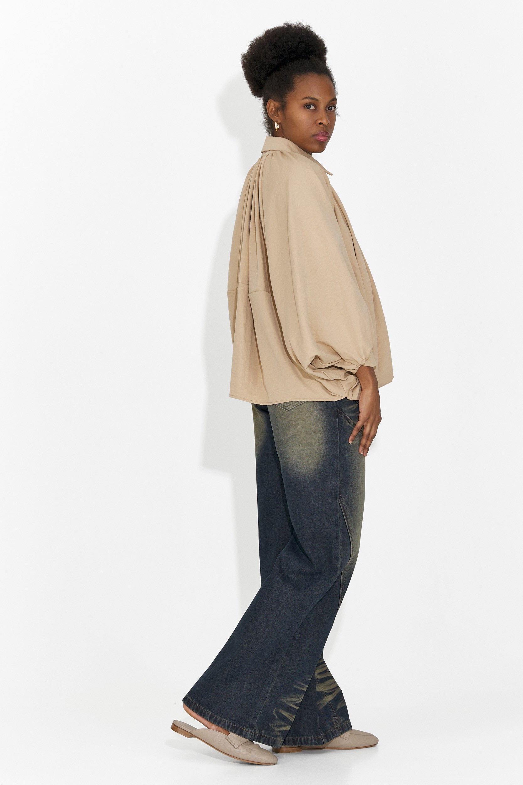 Giacca Casual Beige da Donna di Yasminia Bogas