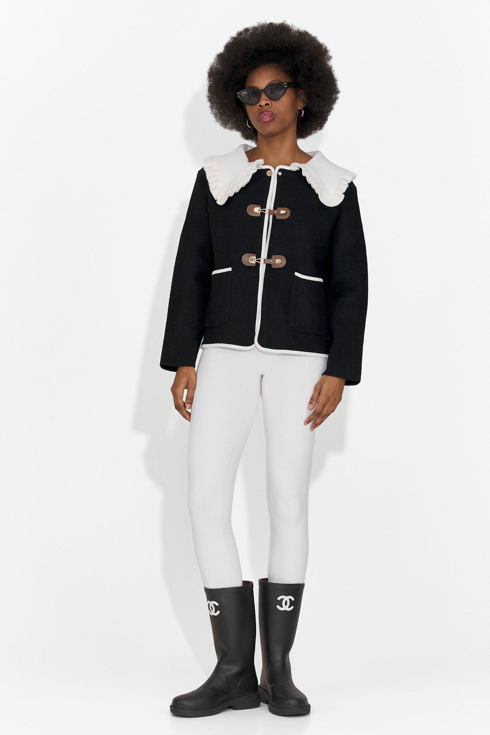 Elegante Giacca Nera da Donna di Atila Bogas