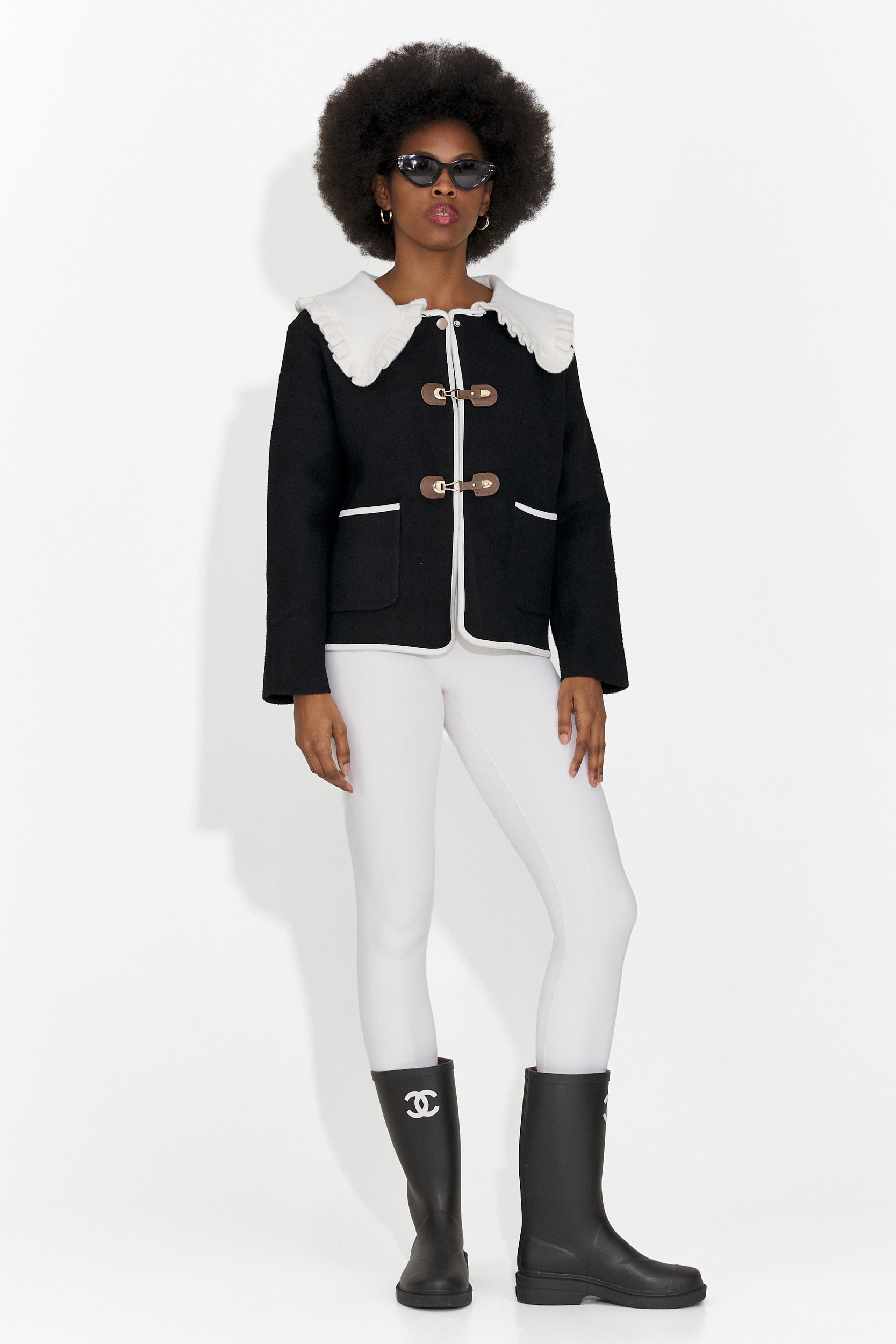 Elegante Giacca Nera da Donna di Atila Bogas