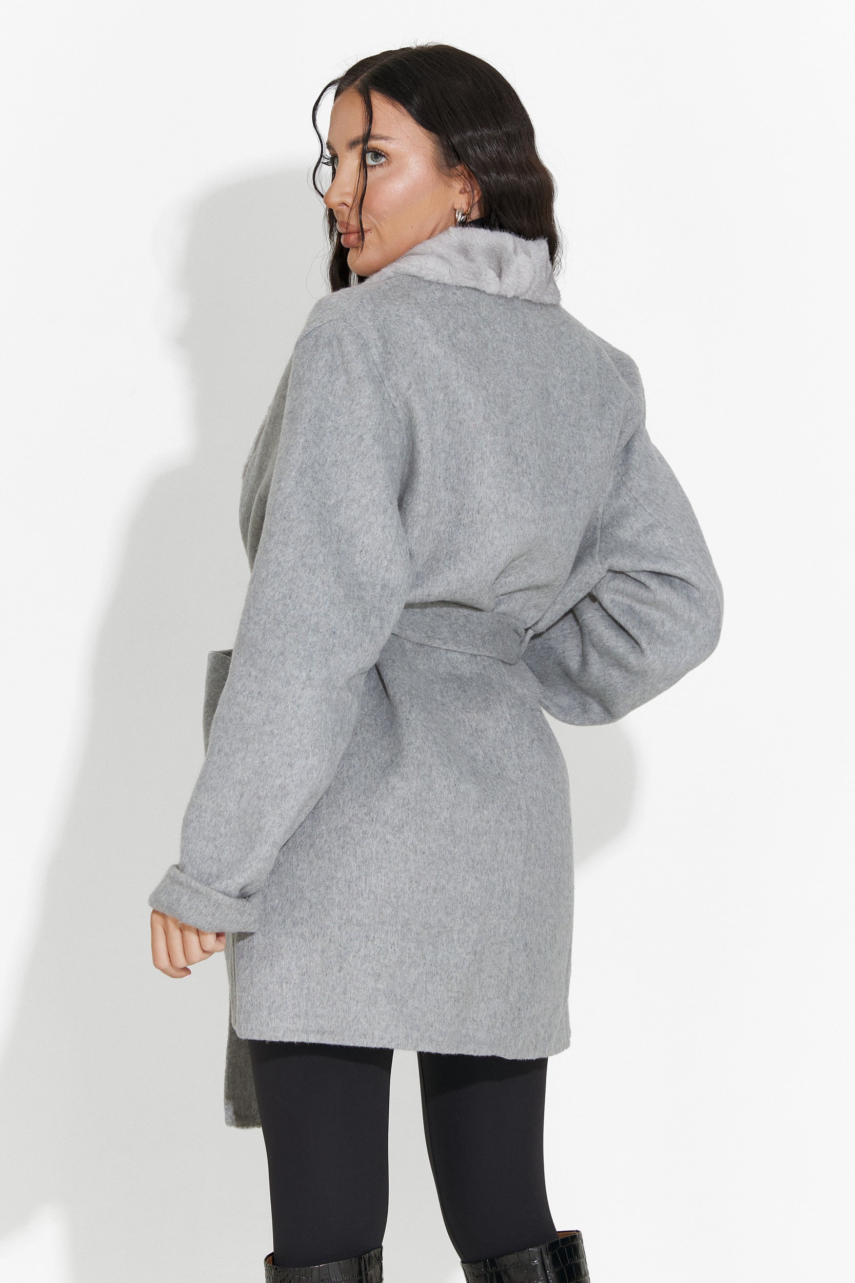 Elegante Cappotto da Donna Grigio Gelira Bogas