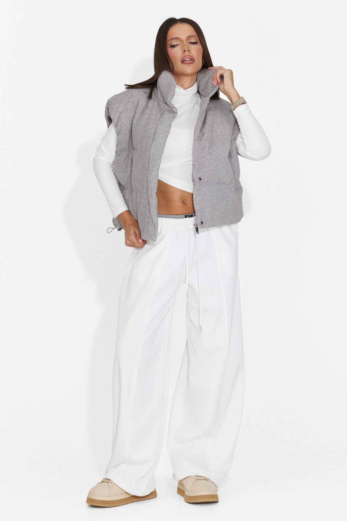 Pantaloni casual albi Velucnira Bogas