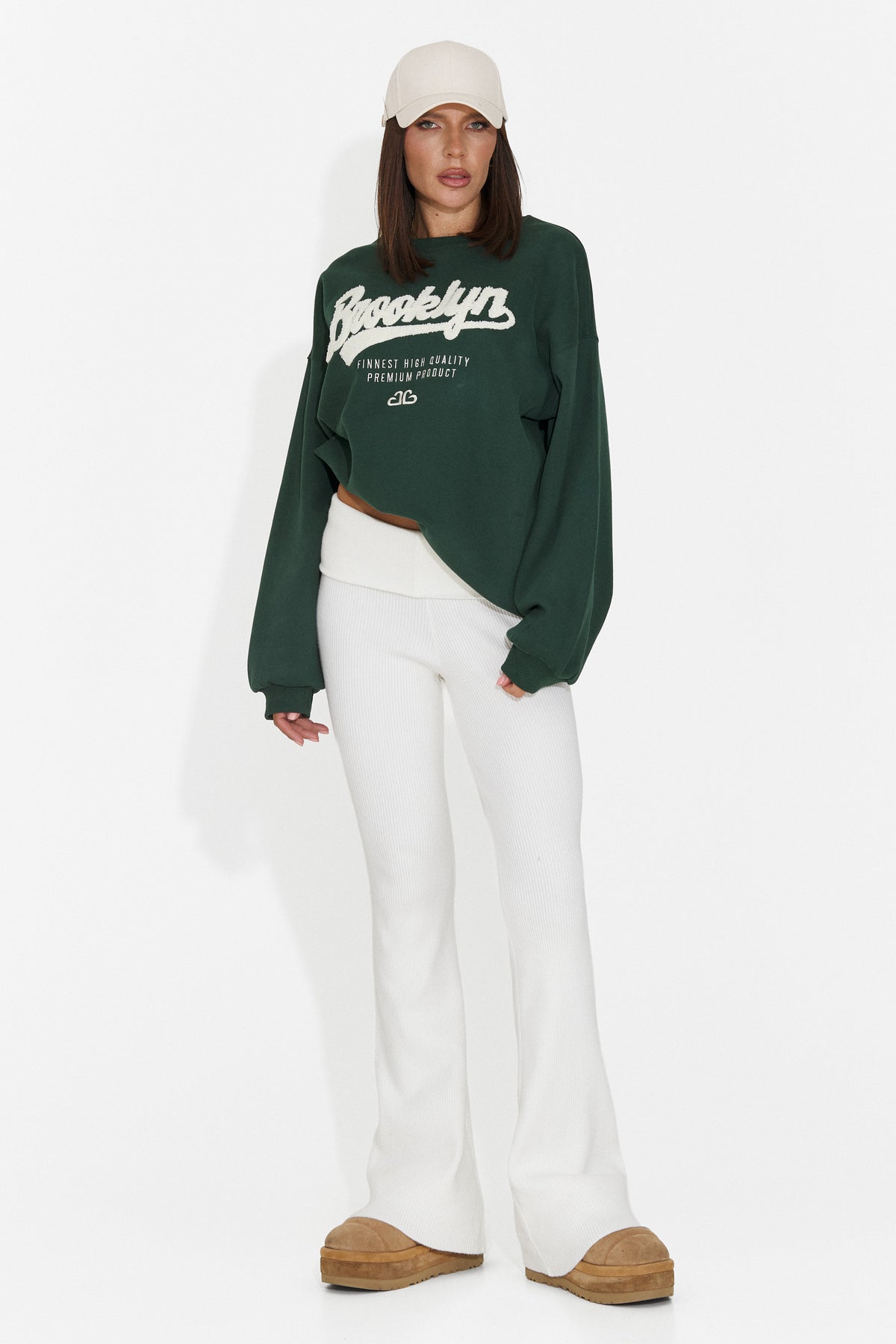Pantaloni casual crem Trivaielia Bogas