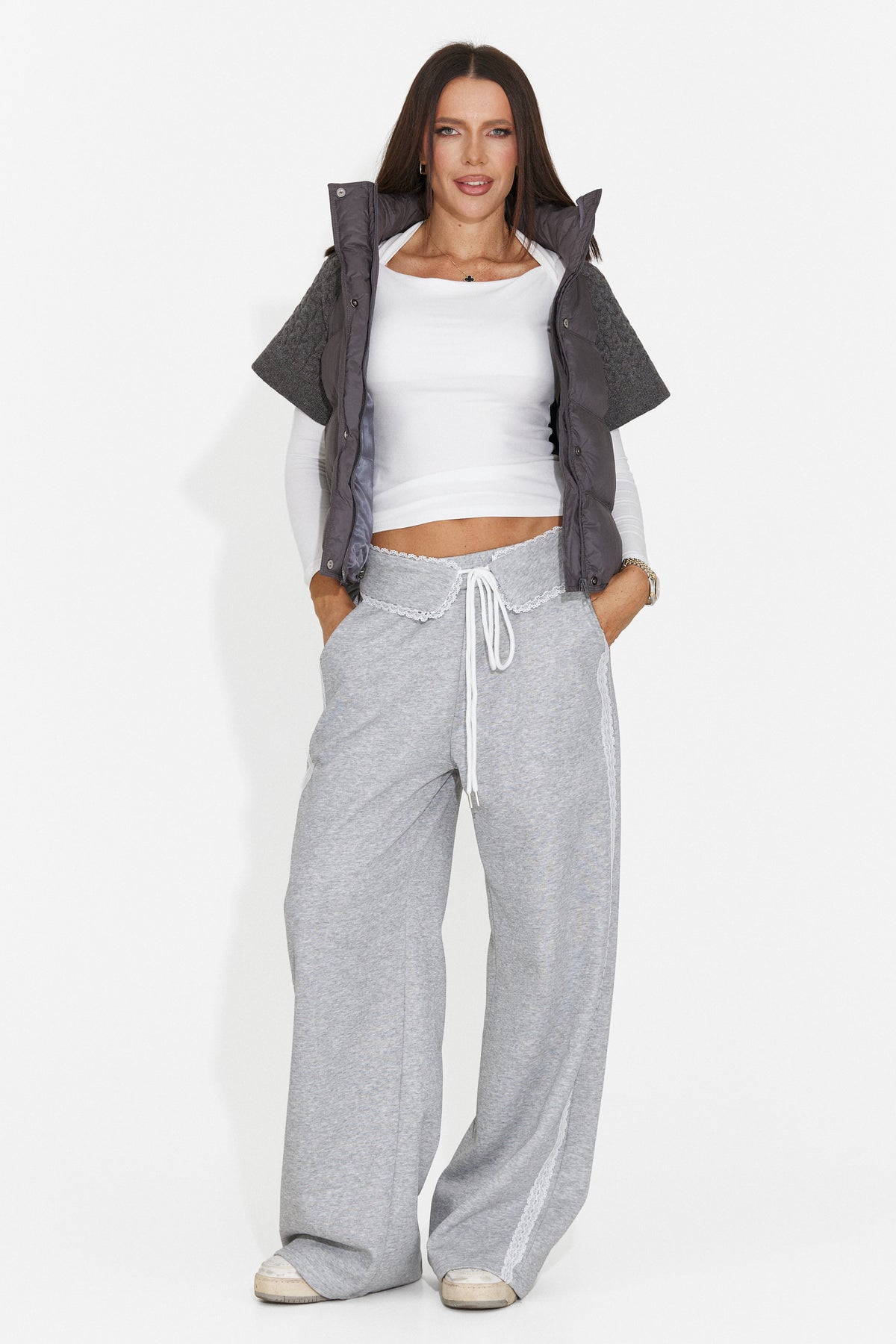 Pantaloni casual gri Nulenoa Bogas